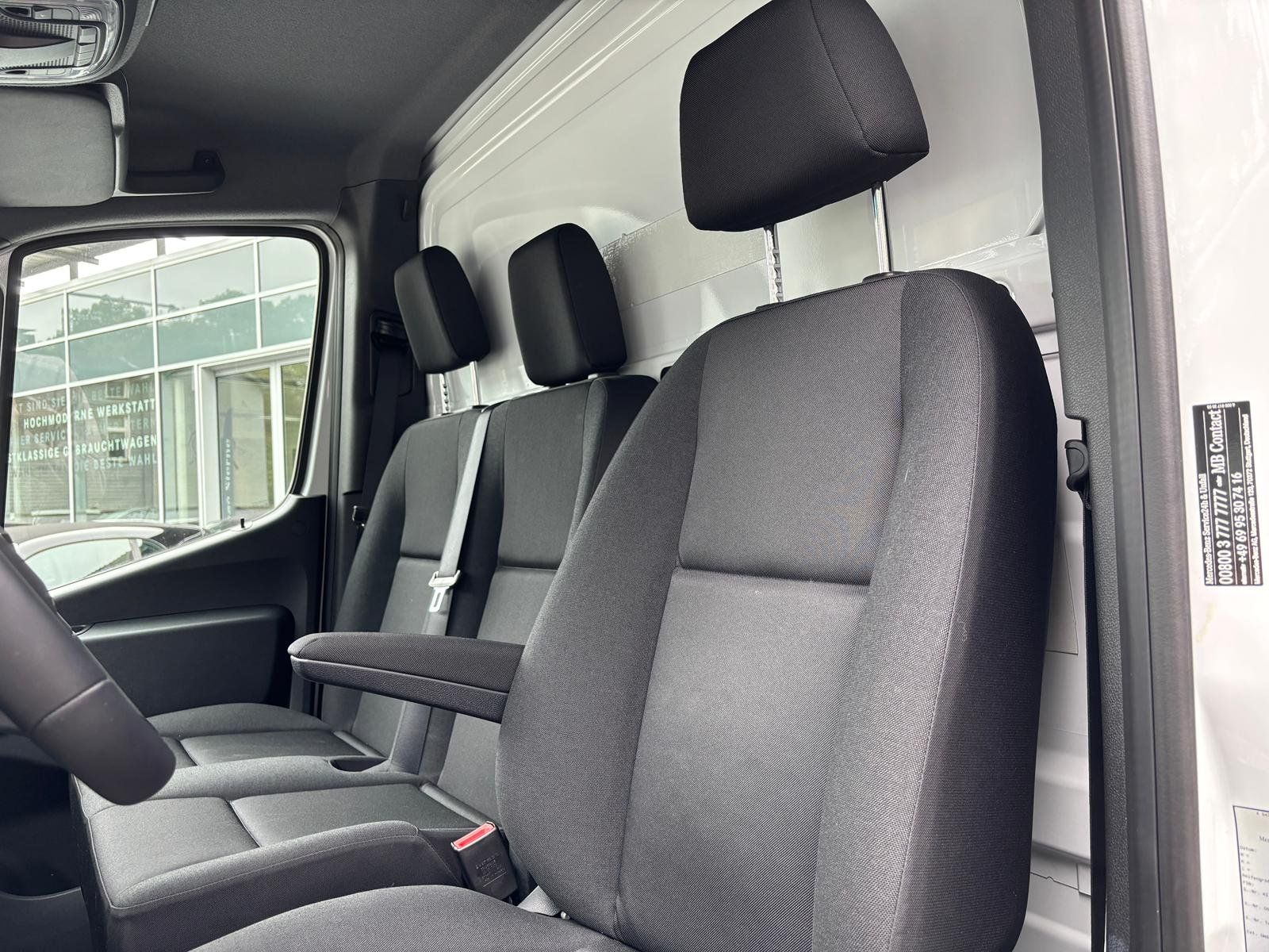 Fahrzeugabbildung Mercedes-Benz Sprinter 519 CDI lang 4325 AHK 3,5t+SHZ+MBUX+AC
