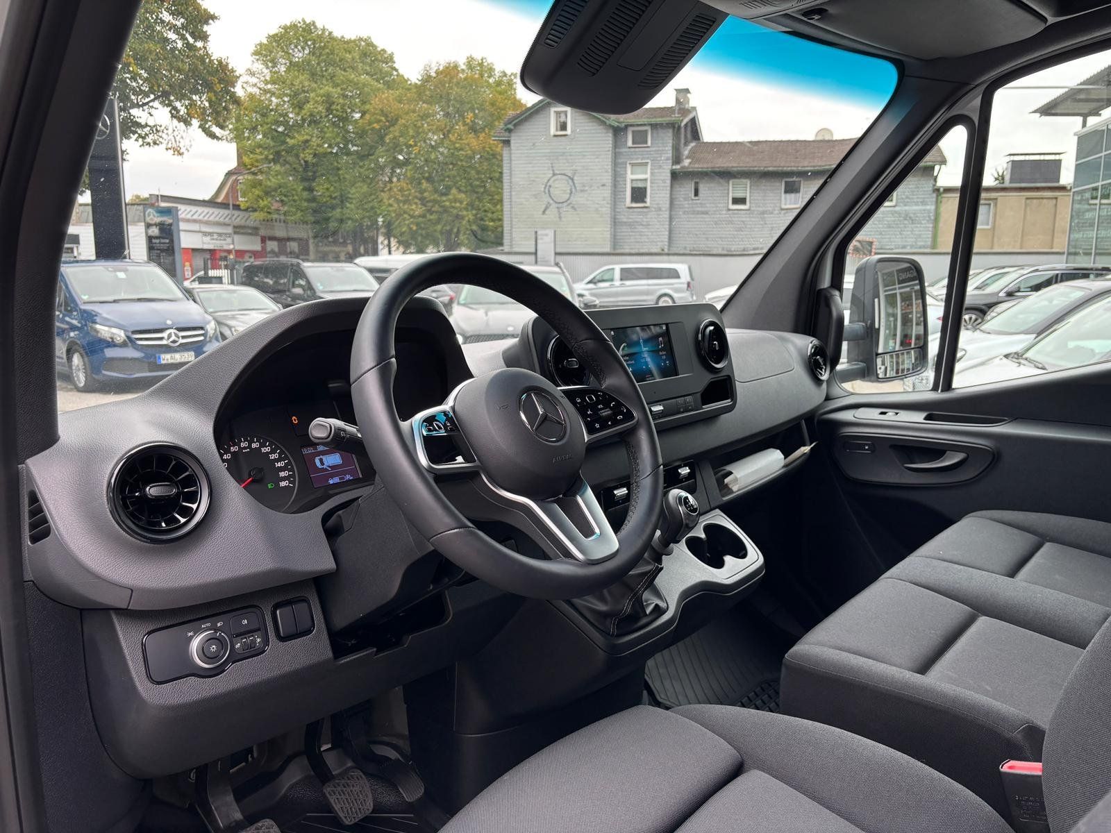 Fahrzeugabbildung Mercedes-Benz Sprinter 519 CDI lang 4325 AHK 3,5t+SHZ+MBUX+AC