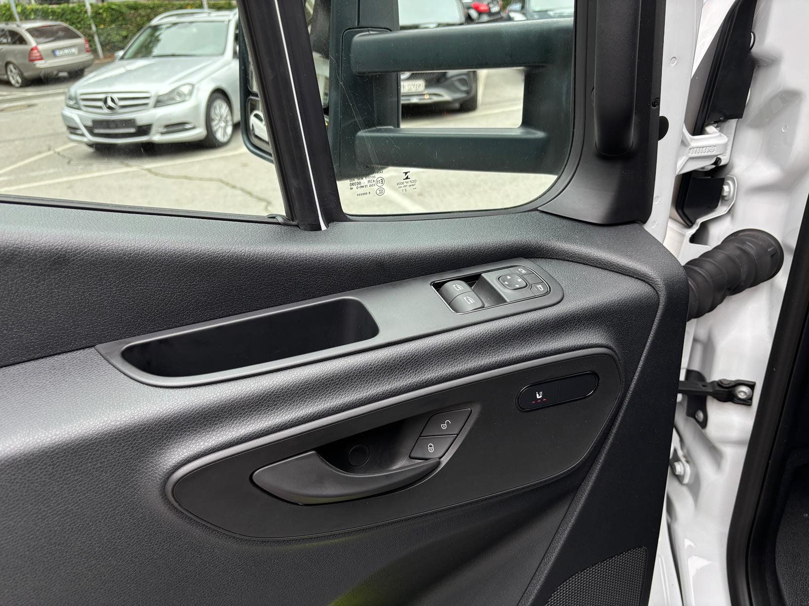 Fahrzeugabbildung Mercedes-Benz Sprinter 519 CDI lang 4325 AHK 3,5t+SHZ+MBUX+AC