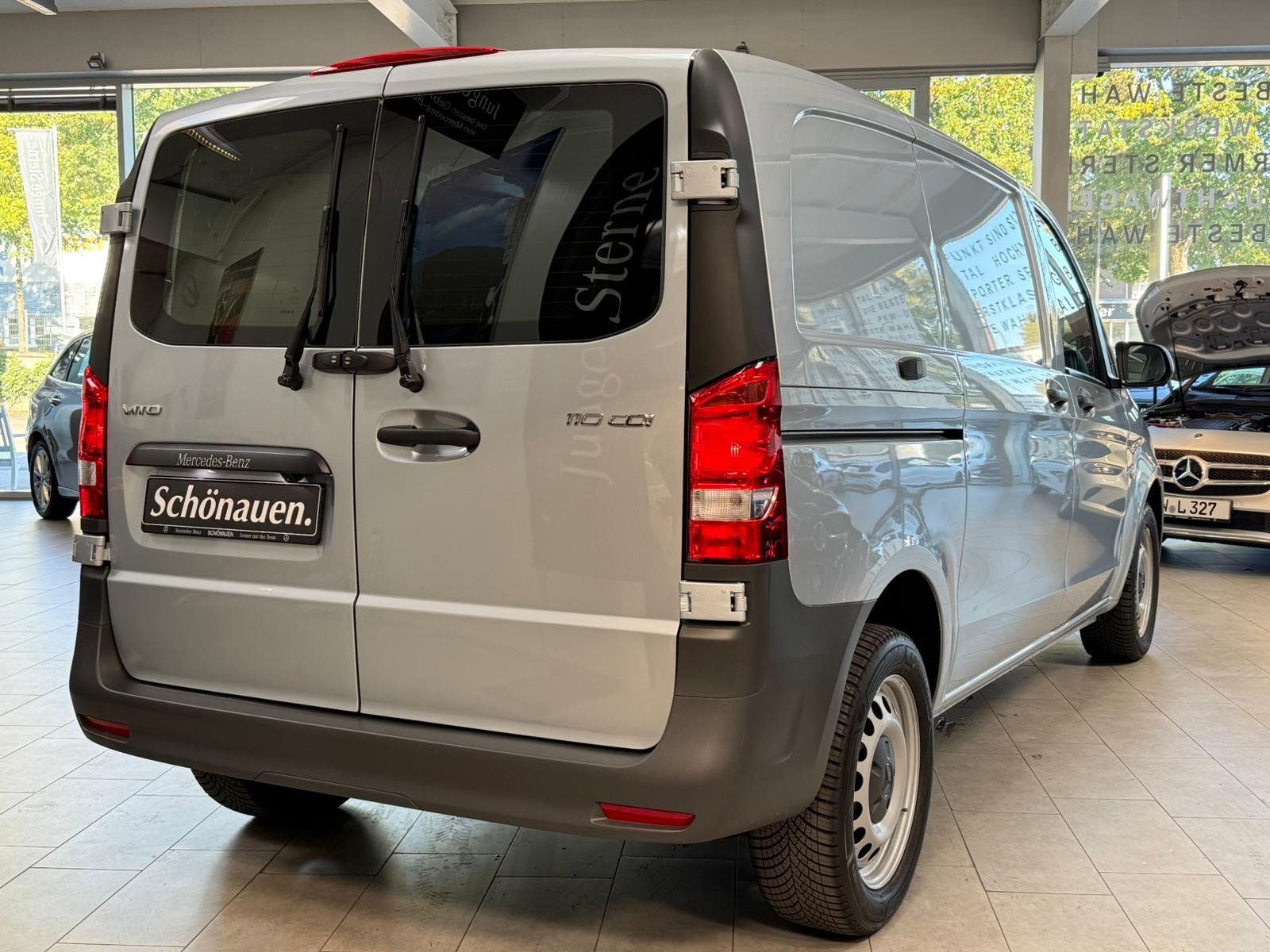 Fahrzeugabbildung Mercedes-Benz Vito 110 KA Kompakt FACELIFT+FLÜGEL270°+MBUX+PTS