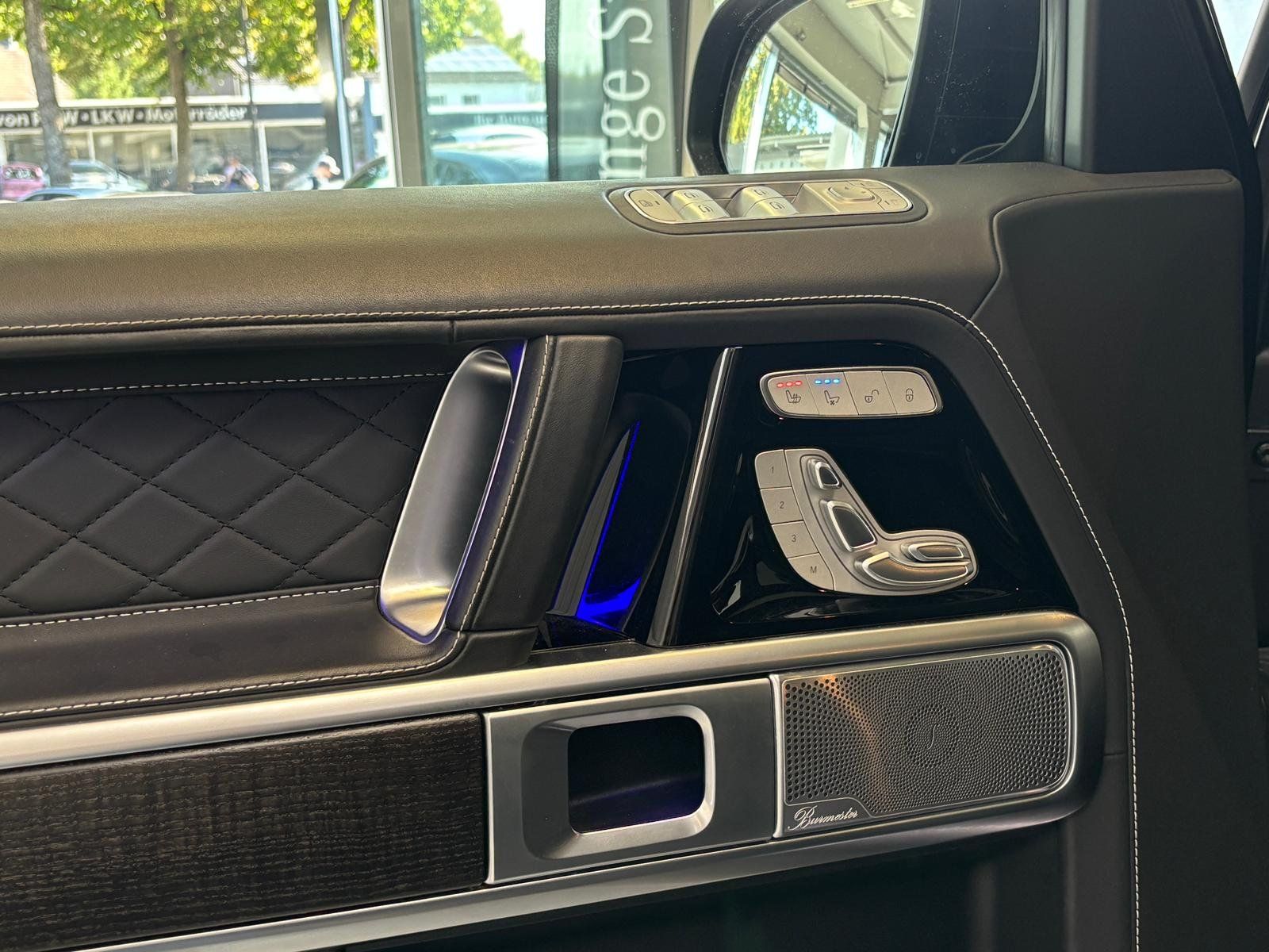 Fahrzeugabbildung Mercedes-Benz G 400d AMG+DISTR+STDHZ+AHK+MBEAM+BURMES+NIGHT II