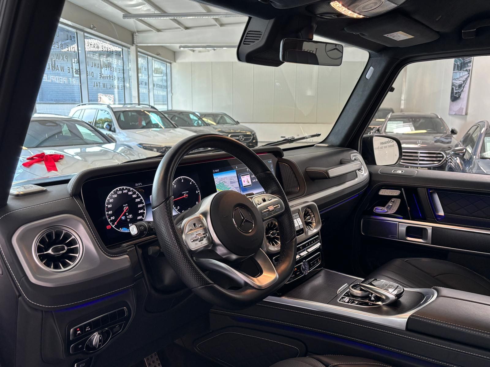 Fahrzeugabbildung Mercedes-Benz G 400d AMG+DISTR+STDHZ+AHK+MBEAM+BURMES+NIGHT II