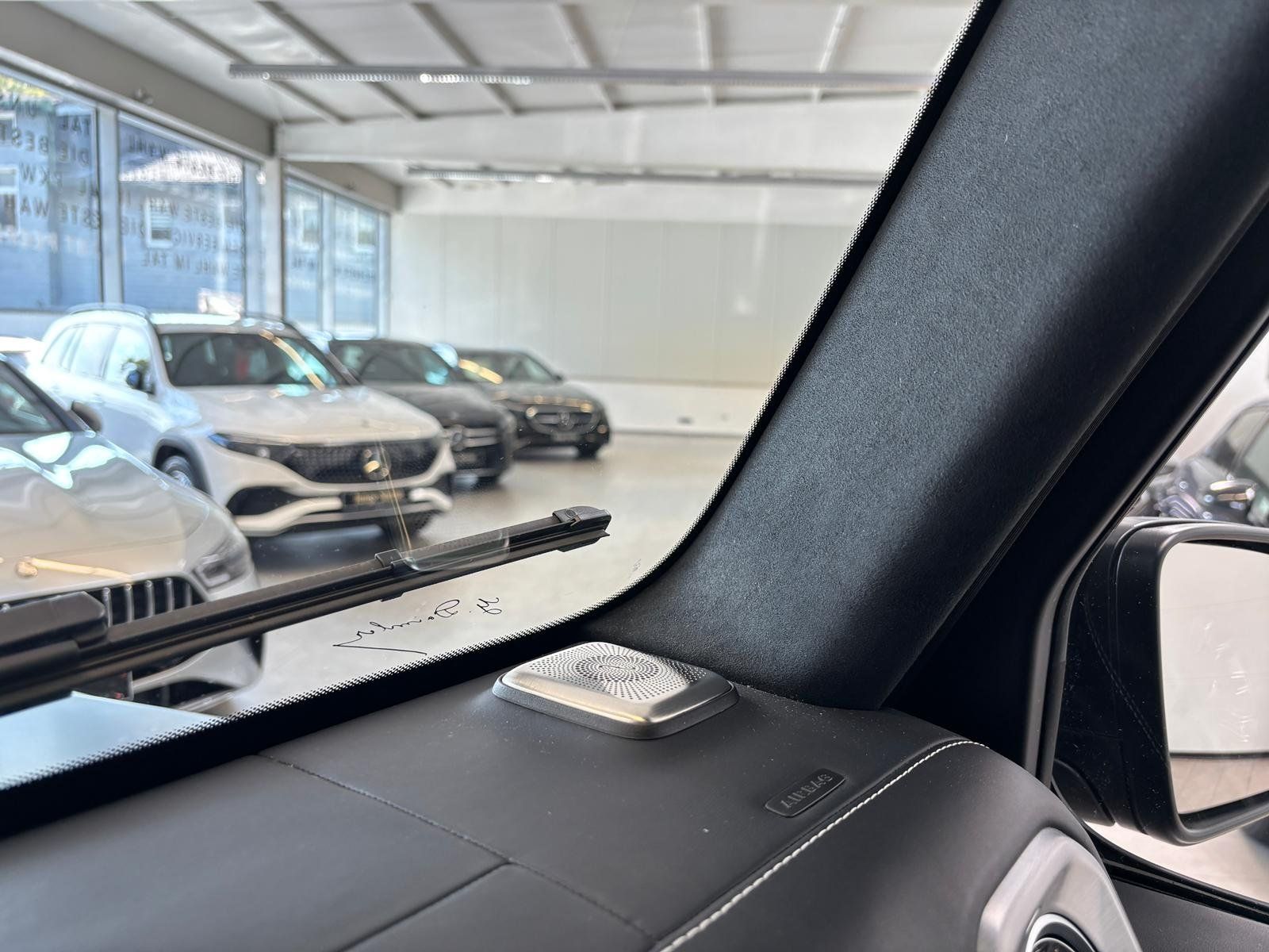 Fahrzeugabbildung Mercedes-Benz G 400d AMG+DISTR+STDHZ+AHK+MBEAM+BURMES+NIGHT II