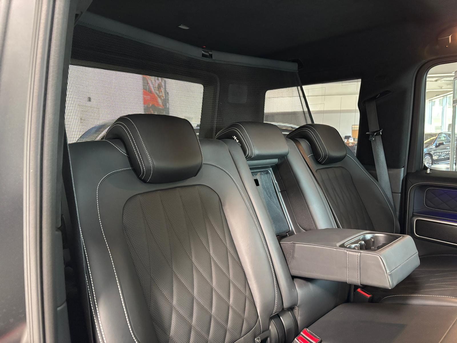Fahrzeugabbildung Mercedes-Benz G 400d AMG+DISTR+STDHZ+AHK+MBEAM+BURMES+NIGHT II