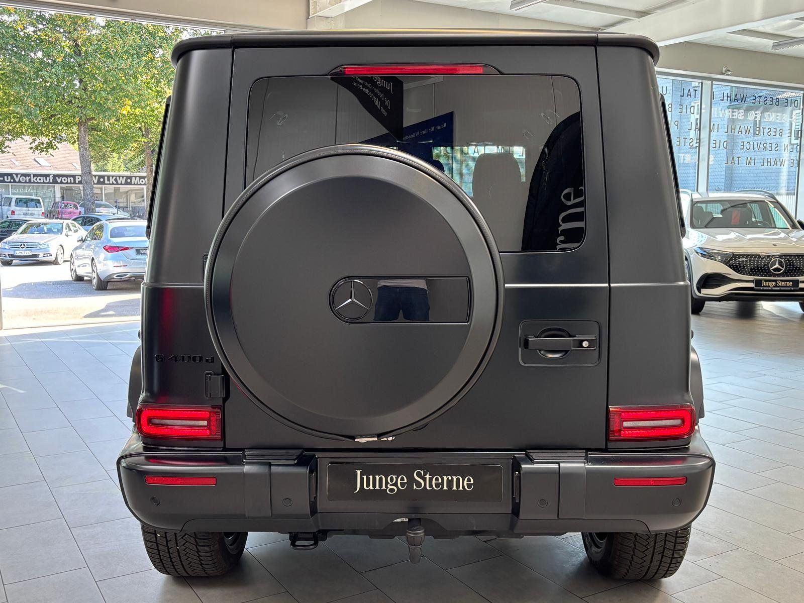 Fahrzeugabbildung Mercedes-Benz G 400d AMG+DISTR+STDHZ+AHK+MBEAM+BURMES+NIGHT II