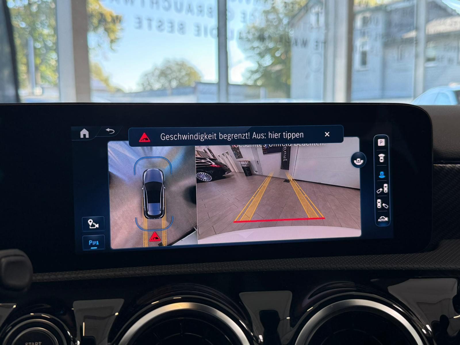Fahrzeugabbildung Mercedes-Benz A 250e Progressive CARPLAY+360°+NAVI+TOTW+LED