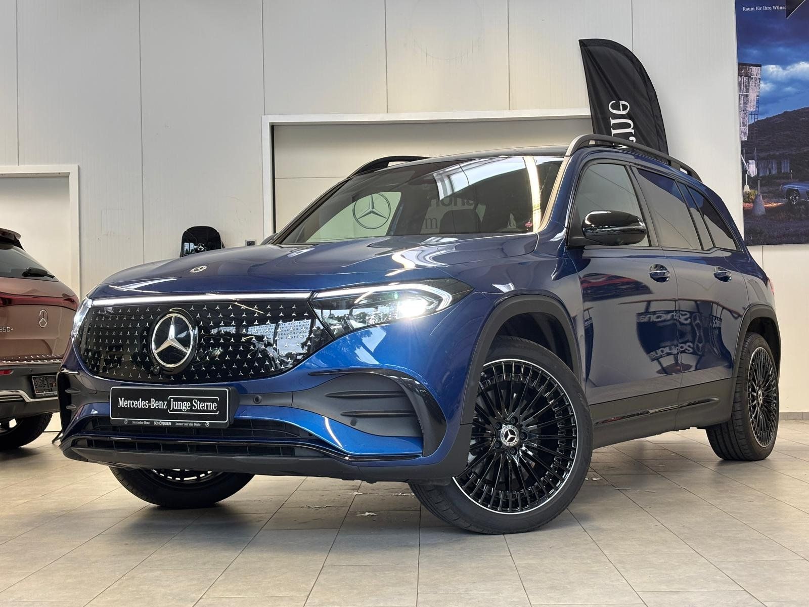 Mercedes-Benz EQB 350 4M AMG DISTR+PANO+HUD+BURMES+AHK+MEMORY