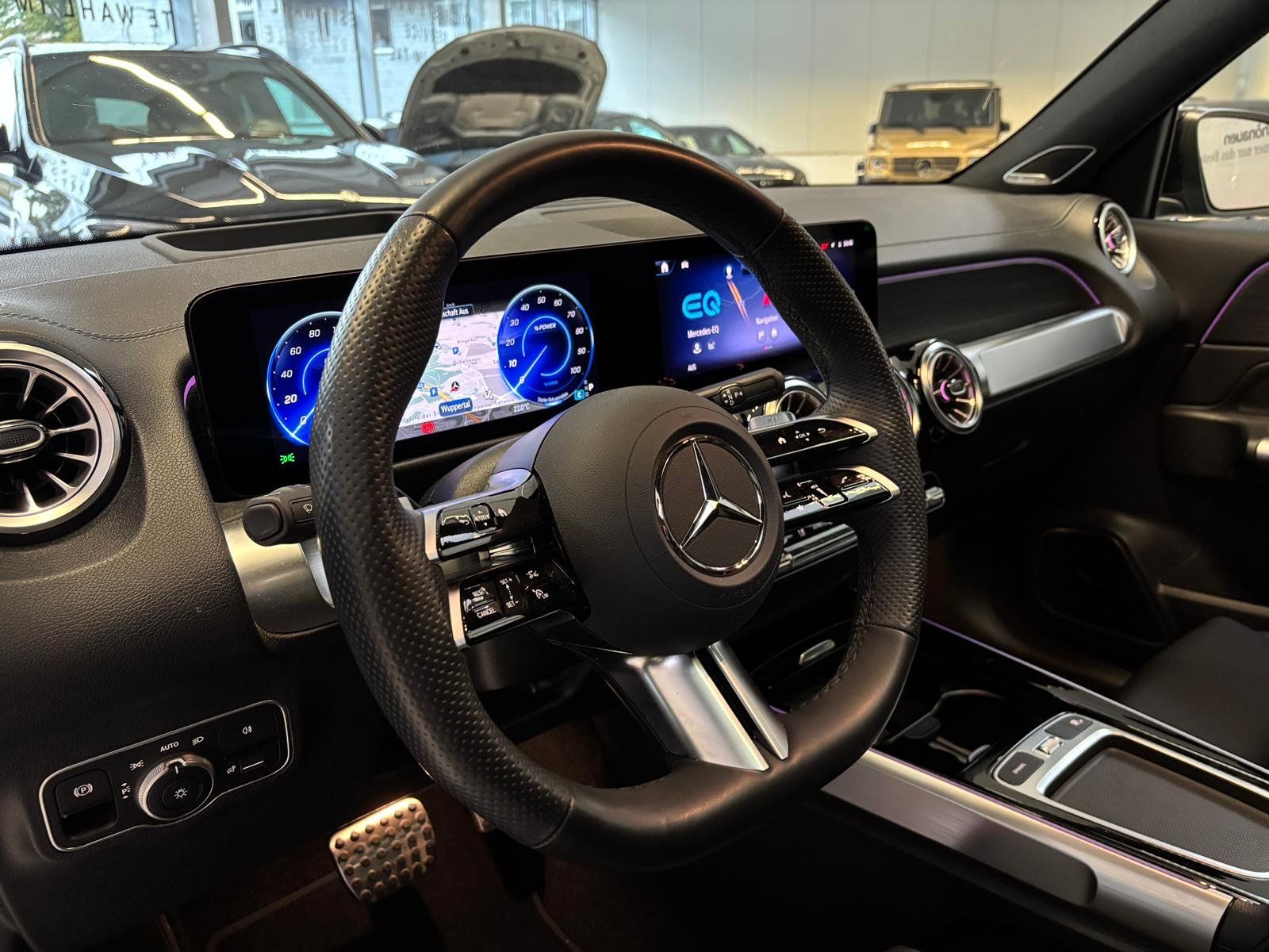 Fahrzeugabbildung Mercedes-Benz EQB 350 4M AMG DISTR+PANO+HUD+BURMES+AHK+MEMORY