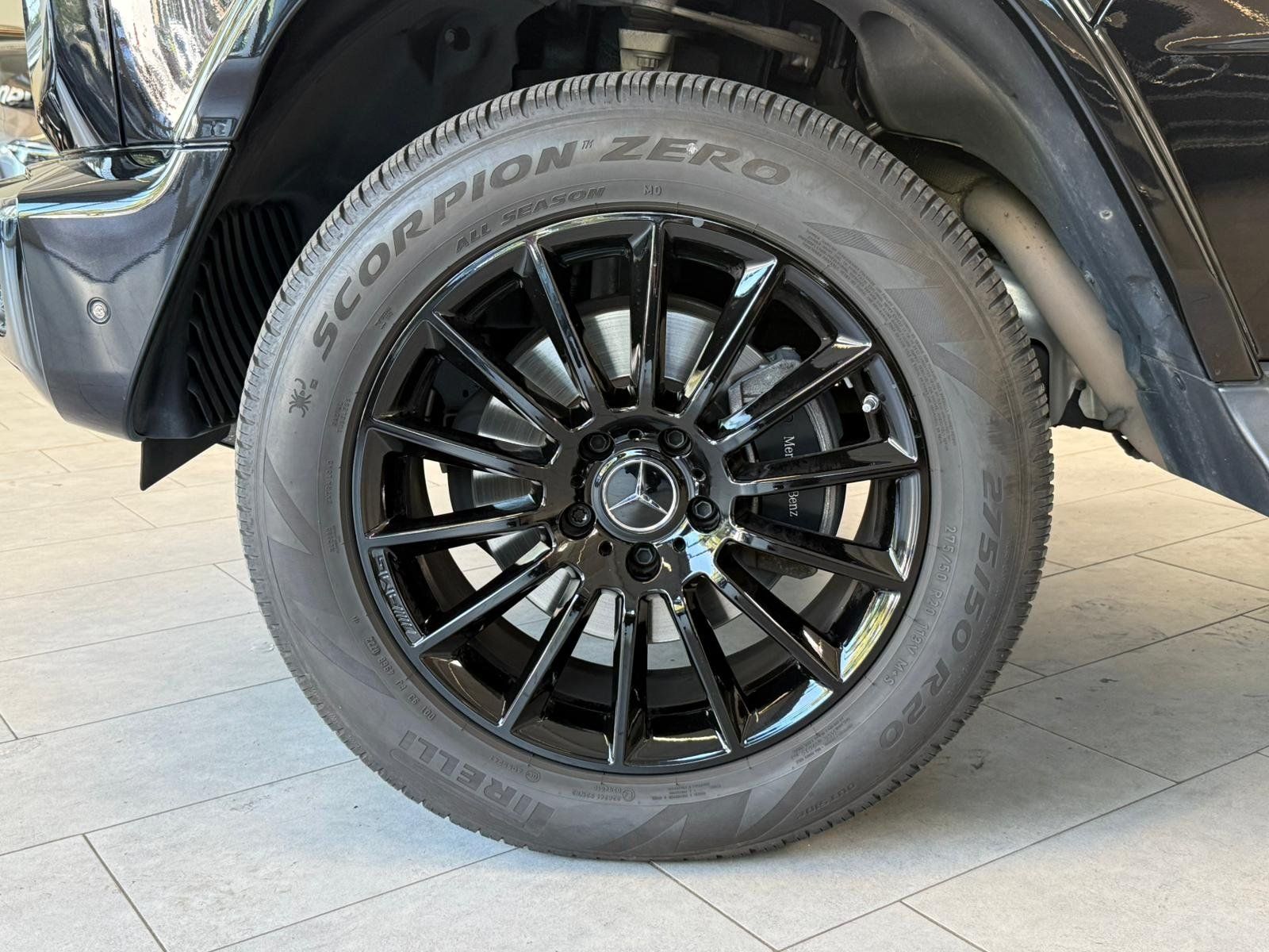 Fahrzeugabbildung Mercedes-Benz G 500 AMG+STDHZ+DISTR+COMAND+AHK+BURM+MBEAM+360°