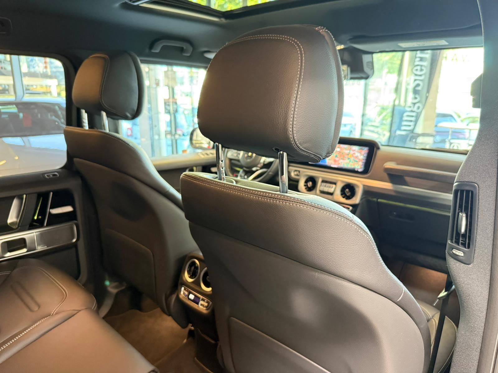Fahrzeugabbildung Mercedes-Benz G 500 AMG+STDHZ+DISTR+COMAND+AHK+BURM+MBEAM+360°