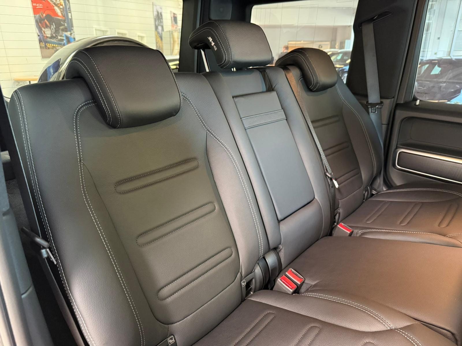 Fahrzeugabbildung Mercedes-Benz G 500 AMG+STDHZ+DISTR+COMAND+AHK+BURM+MBEAM+360°