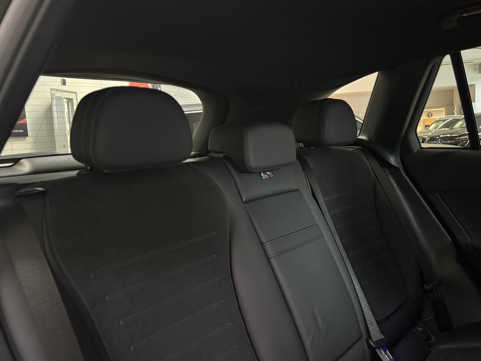 Fahrzeugabbildung Mercedes-Benz GLC 200 4M AMG STANDHEIZUNG+AHK+NIGHT+WINTER