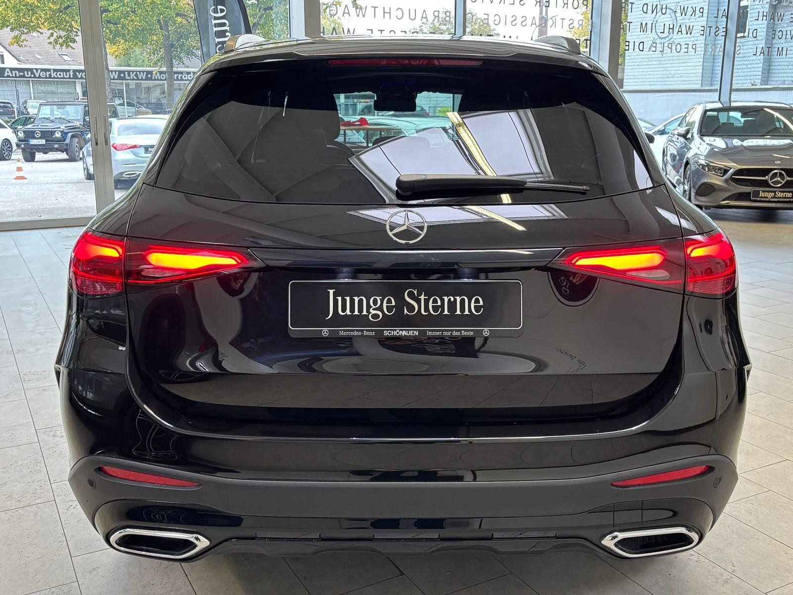 Fahrzeugabbildung Mercedes-Benz GLC 200 4M AMG STANDHEIZUNG+AHK+NIGHT+WINTER