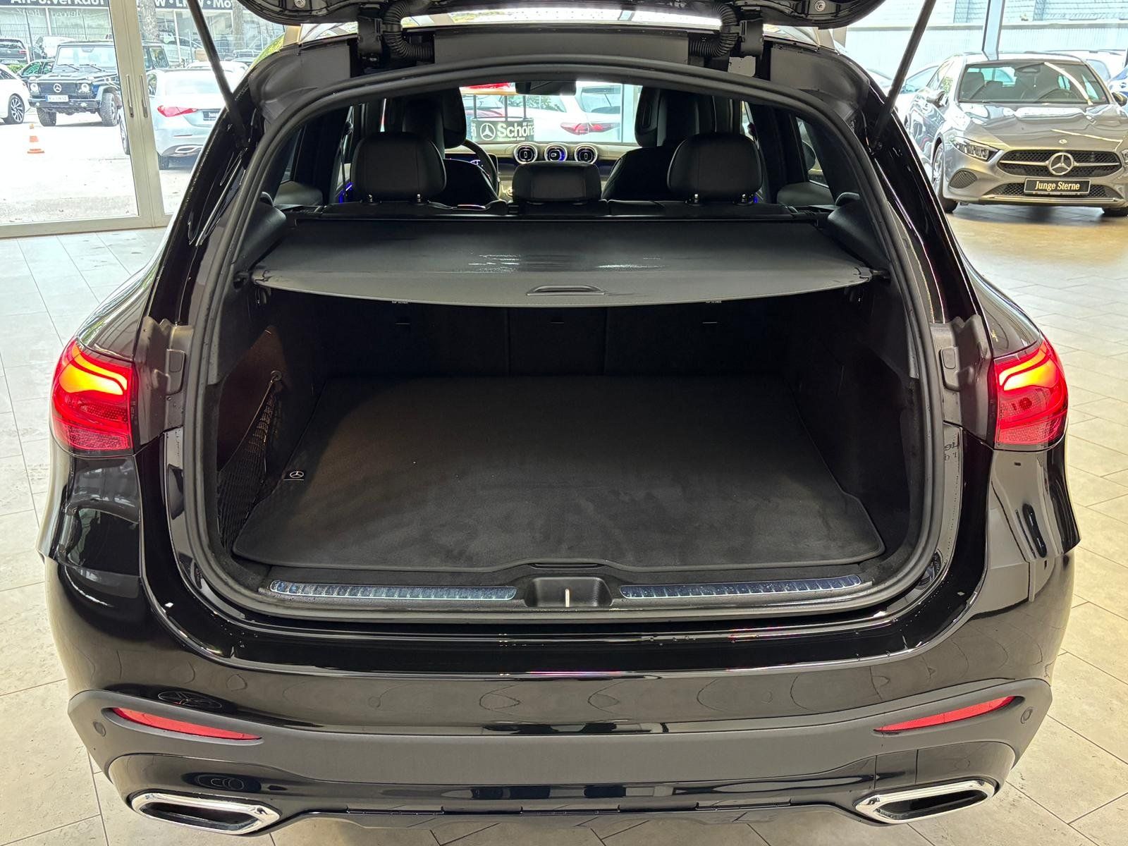 Fahrzeugabbildung Mercedes-Benz GLC 200 4M AMG STANDHEIZUNG+AHK+NIGHT+WINTER