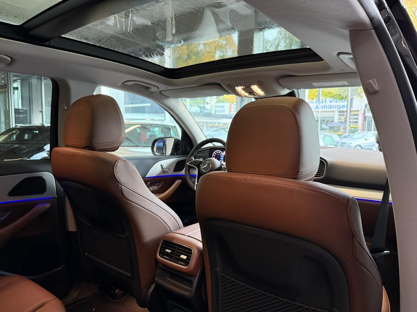 Fahrzeugabbildung Mercedes-Benz GLE 350 de 4M PANO+AHK+FONDAIRBAGS+MULTIBEAM