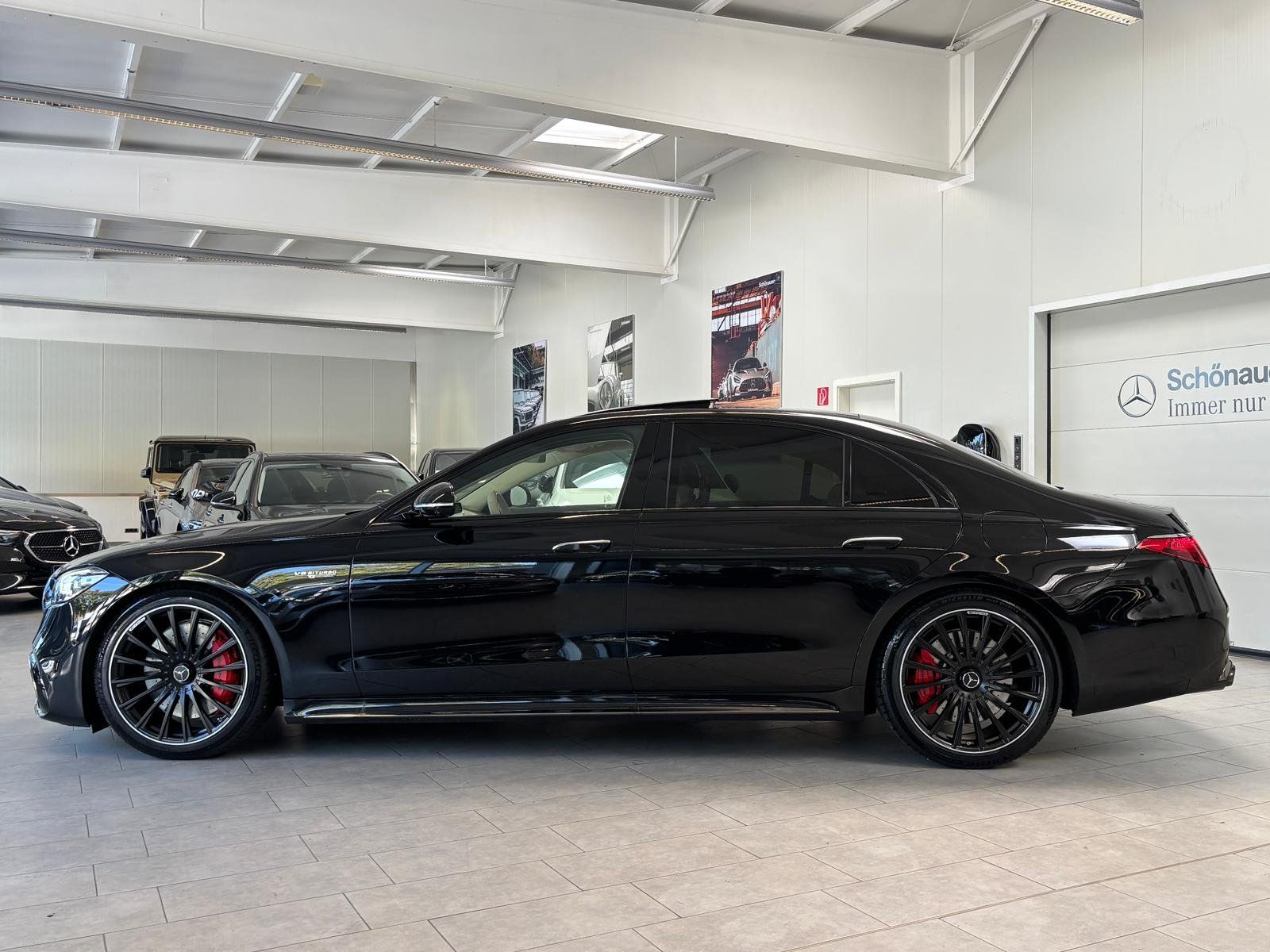 Fahrzeugabbildung Mercedes-Benz AMG S 63 E Perf. DRIVERS+PANO+HUD+DIGITAL+DISTR