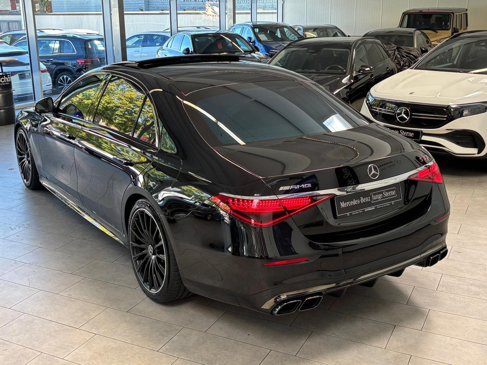 Fahrzeugabbildung Mercedes-Benz AMG S 63 E Perf. DRIVERS+PANO+HUD+DIGITAL+DISTR