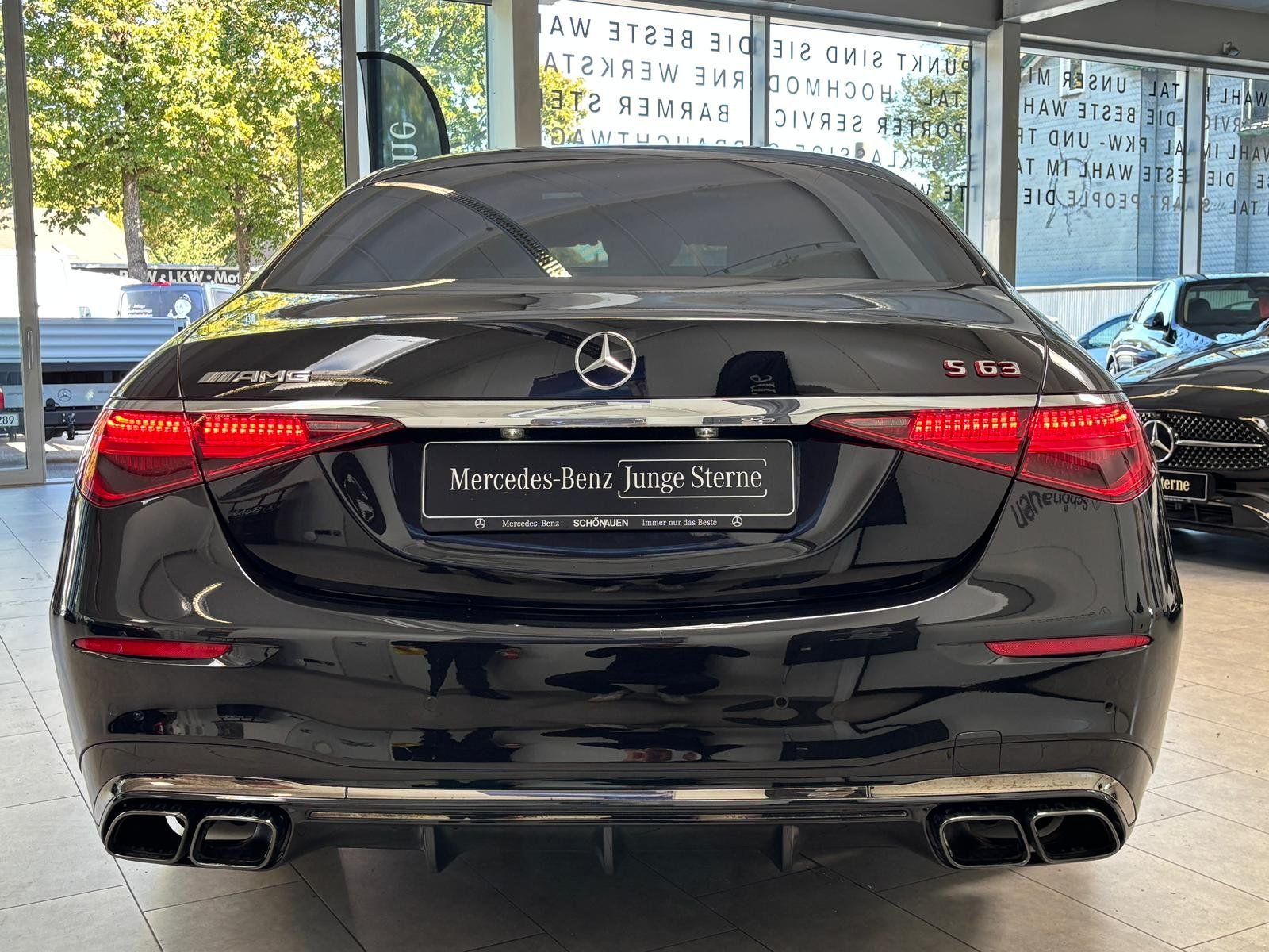Fahrzeugabbildung Mercedes-Benz AMG S 63 E Perf. DRIVERS+PANO+HUD+DIGITAL+DISTR