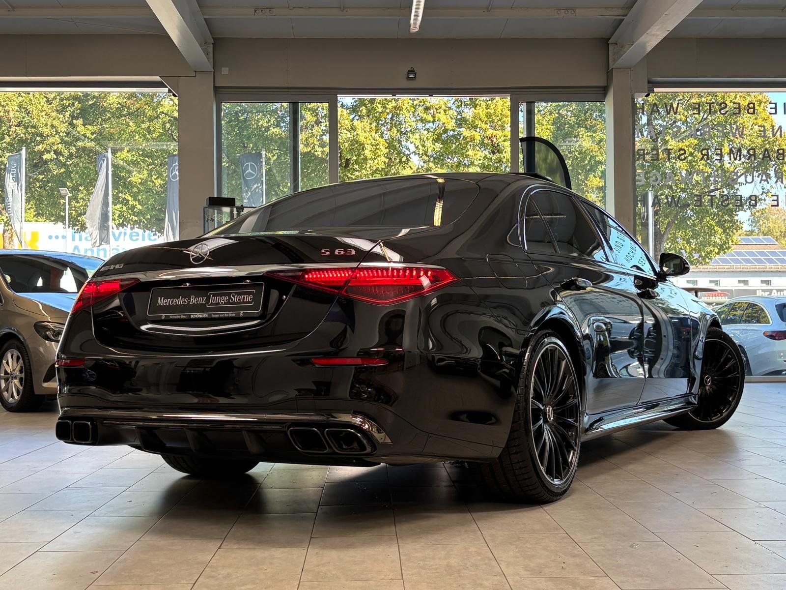 Fahrzeugabbildung Mercedes-Benz AMG S 63 E Perf. DRIVERS+PANO+HUD+DIGITAL+DISTR