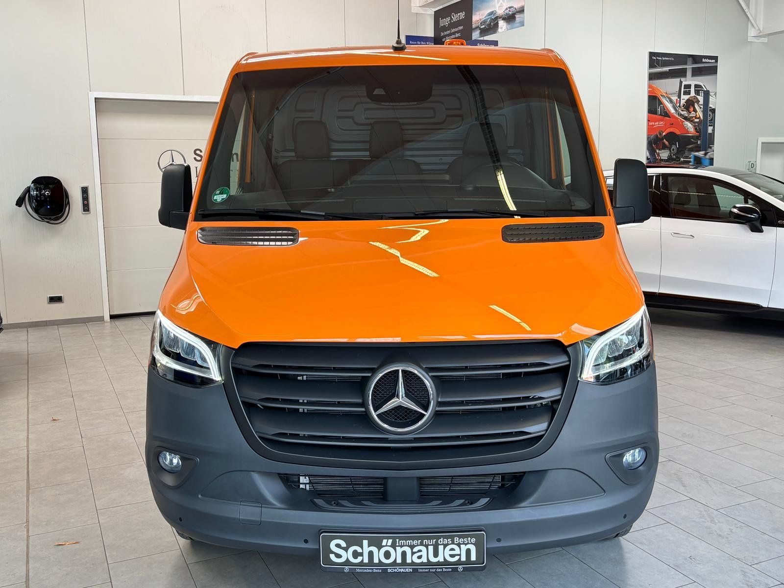 Fahrzeugabbildung Mercedes-Benz Sprinter 319 CDI KA L2H1 BASIS ROHRREINIGER LED