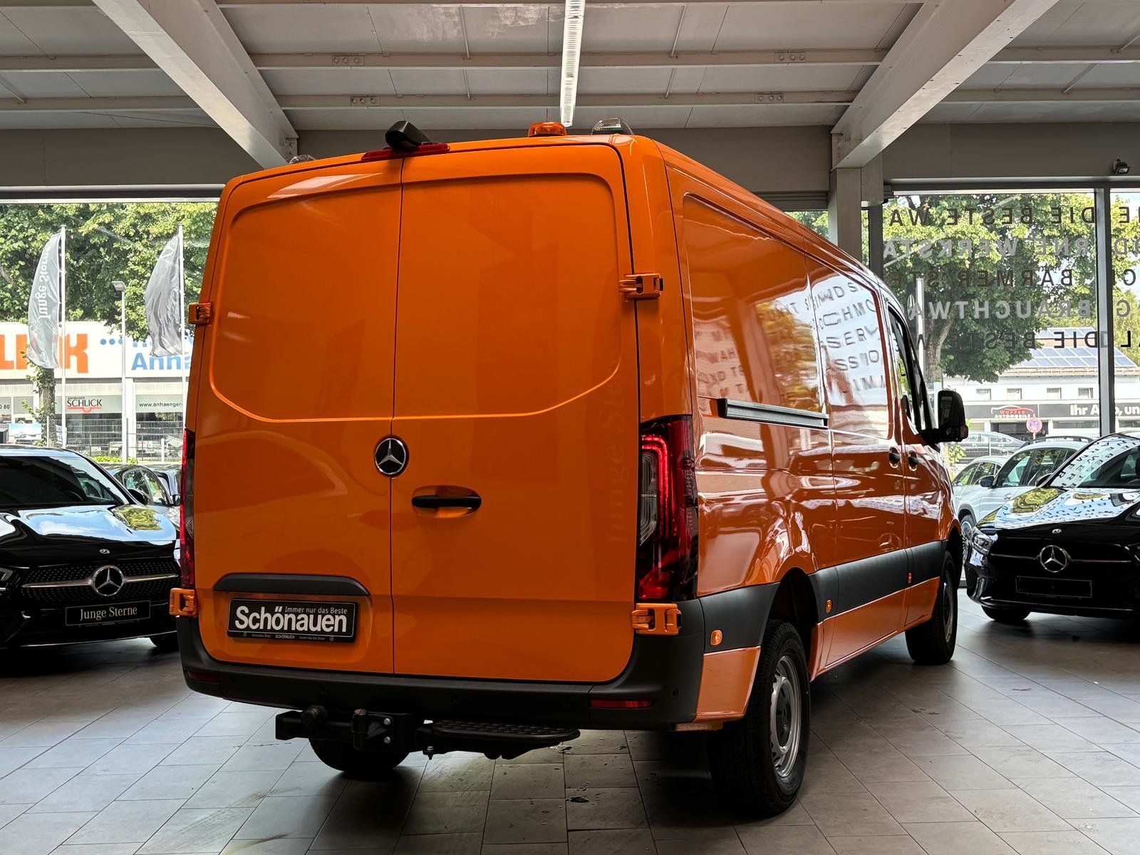 Fahrzeugabbildung Mercedes-Benz Sprinter 319 CDI KA L2H1 BASIS ROHRREINIGER LED