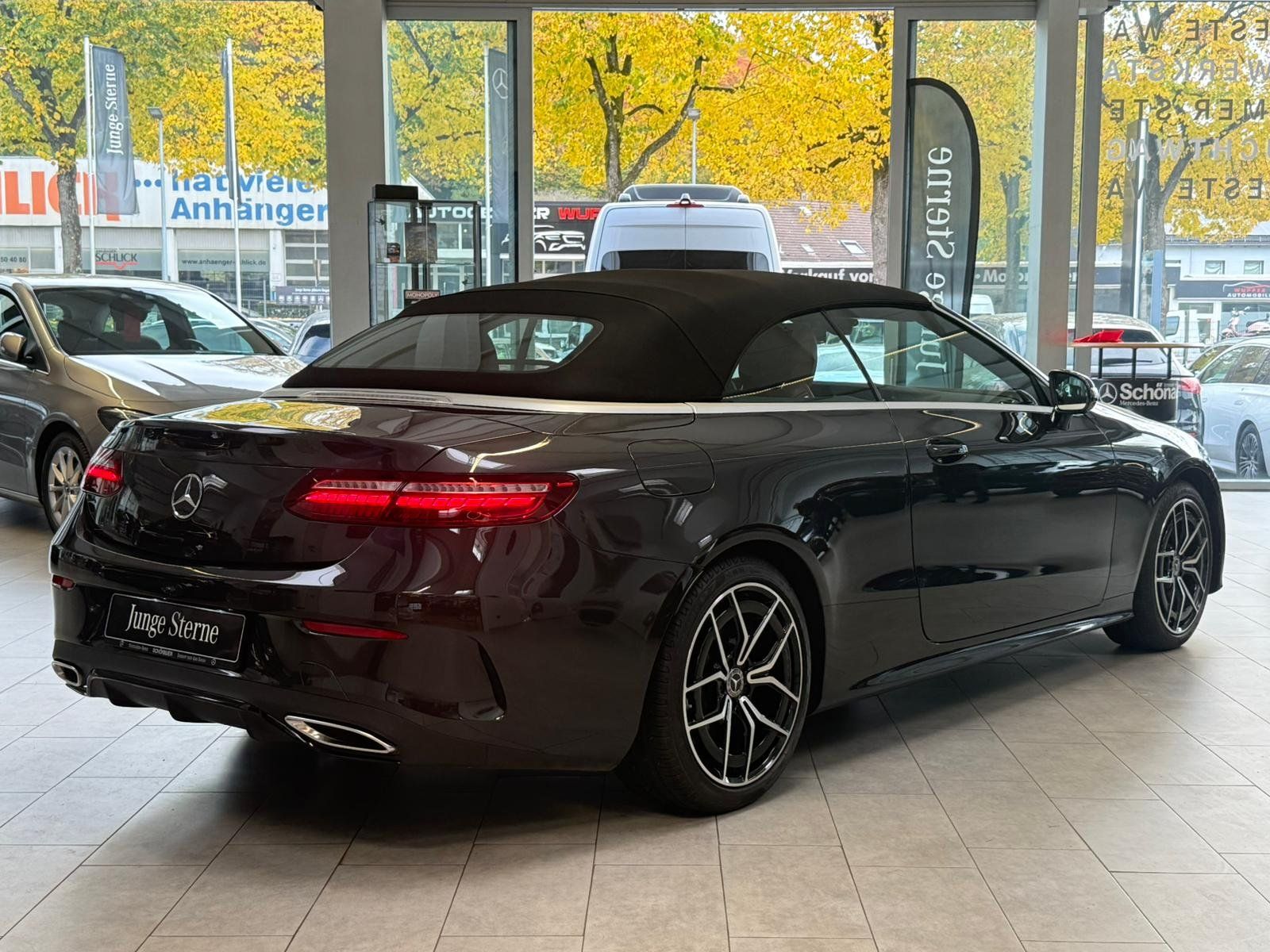 Fahrzeugabbildung Mercedes-Benz E 200 Cabrio AMG+DISTR+MEMORY+NIGHT+BURMES+360°