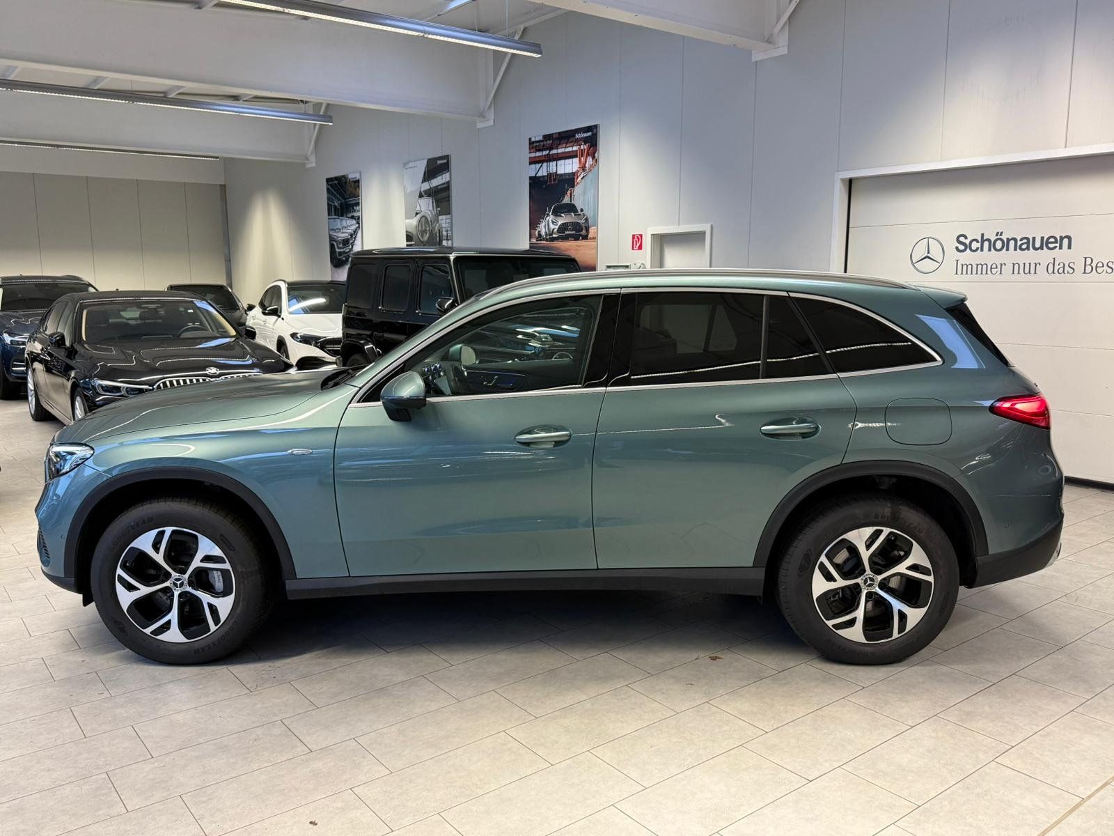 Fahrzeugabbildung Mercedes-Benz GLC 300 e 4M PANORAMA+AHK+MEMORY+CARPLAY+WINTER