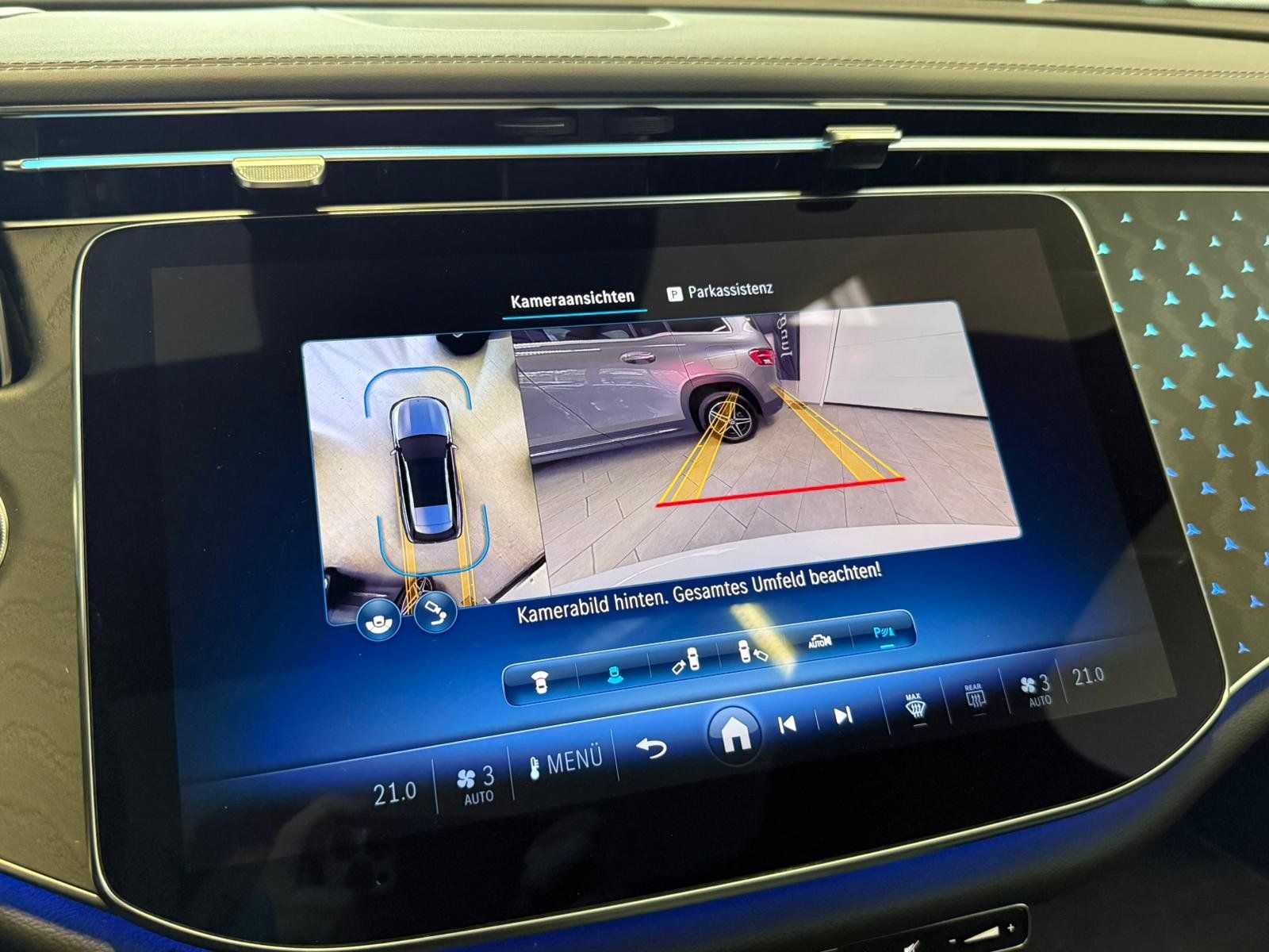 Fahrzeugabbildung Mercedes-Benz E 300 de T AMG PREMIUM PLUS+NAPPA+HUD+AIRMATIC