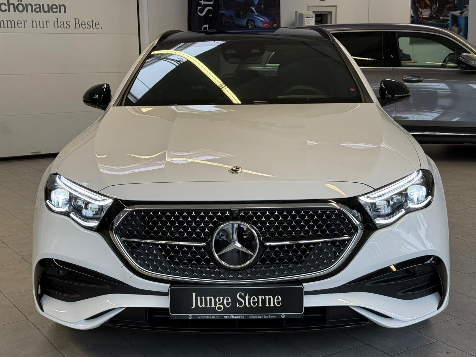Fahrzeugabbildung Mercedes-Benz E 300 de T AMG PREMIUM PLUS+NAPPA+HUD+AIRMATIC