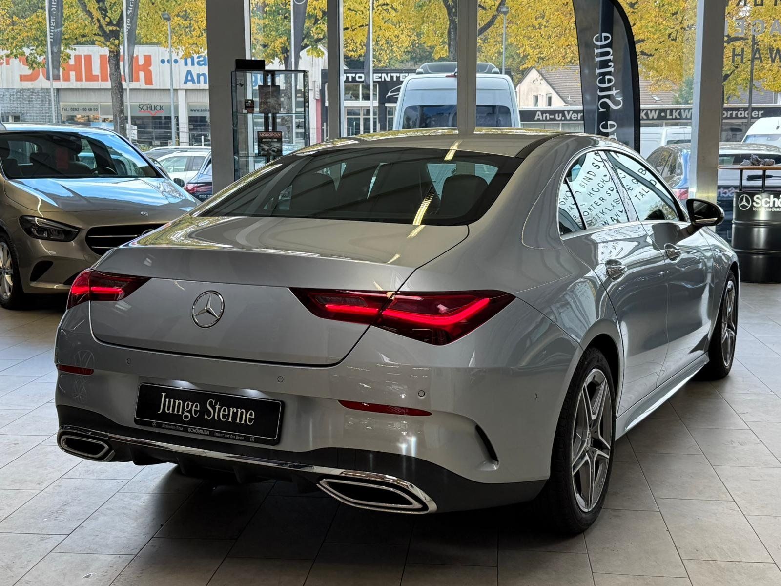 Fahrzeugabbildung Mercedes-Benz CLA 200 AMG+MBEAM+KAMERA+KEYLESS+TOTW+CARPL+DAB