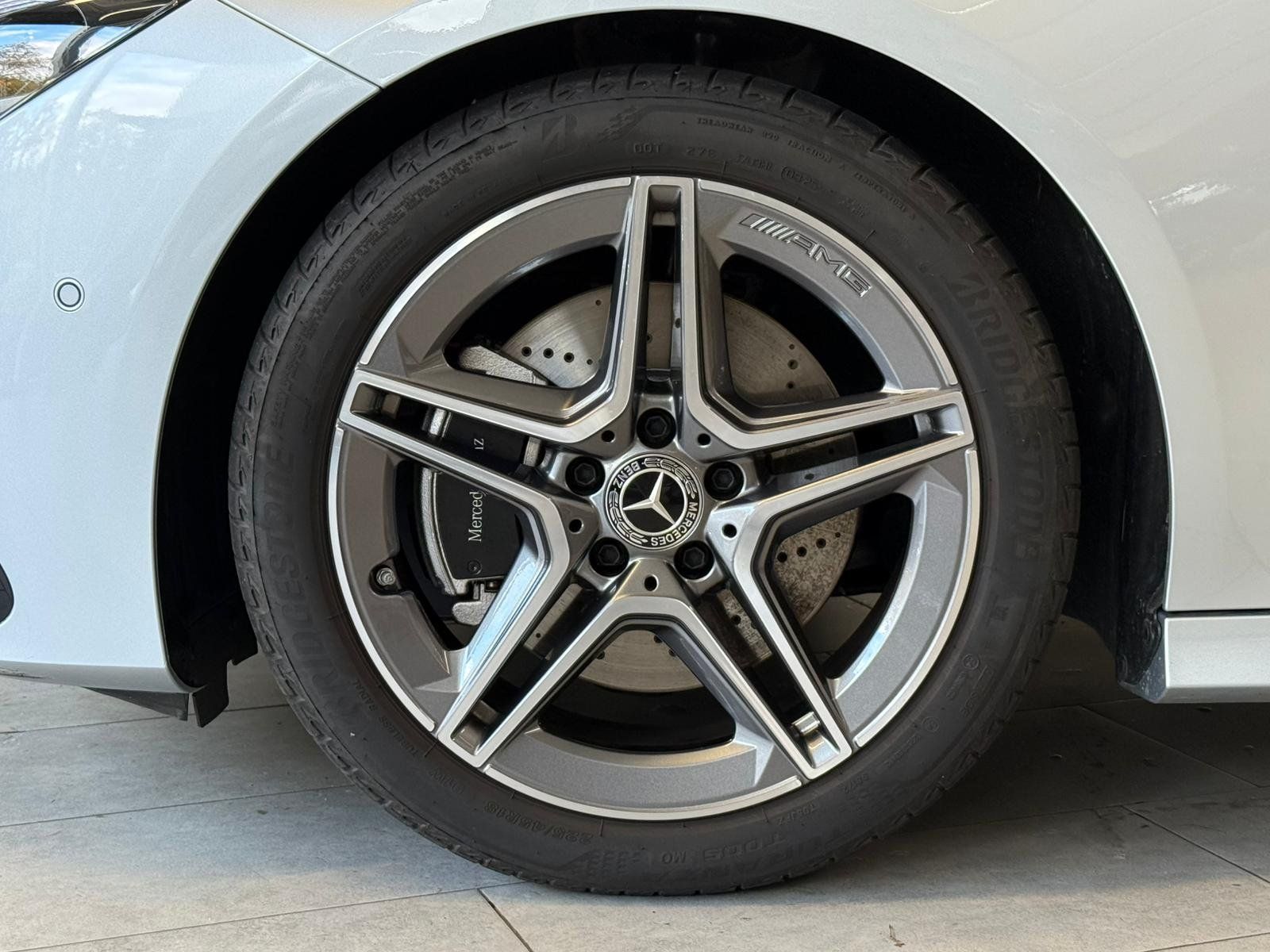 Fahrzeugabbildung Mercedes-Benz CLA 200 AMG+MBEAM+KAMERA+KEYLESS+TOTW+CARPL+DAB