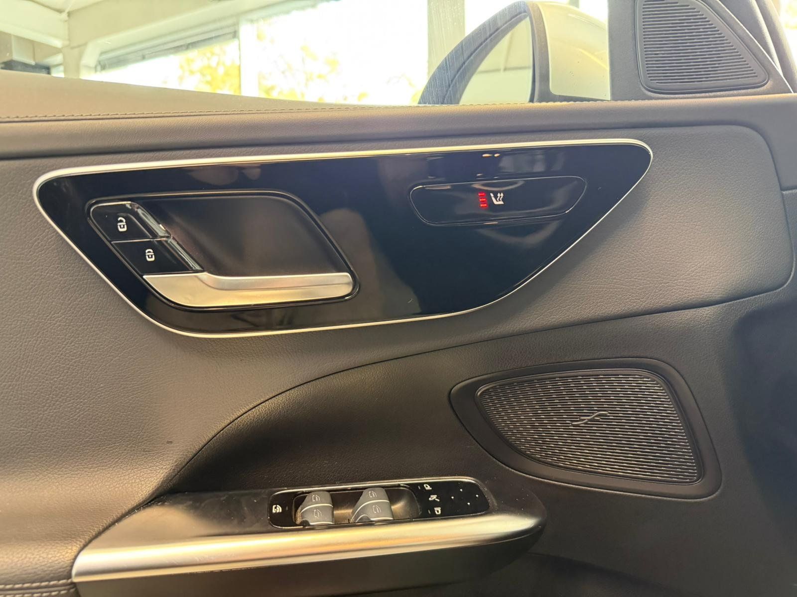 Fahrzeugabbildung Mercedes-Benz C 220d T AMG+PANO+KAMERA+TOTW+LED+CARPLAY+EASYPK