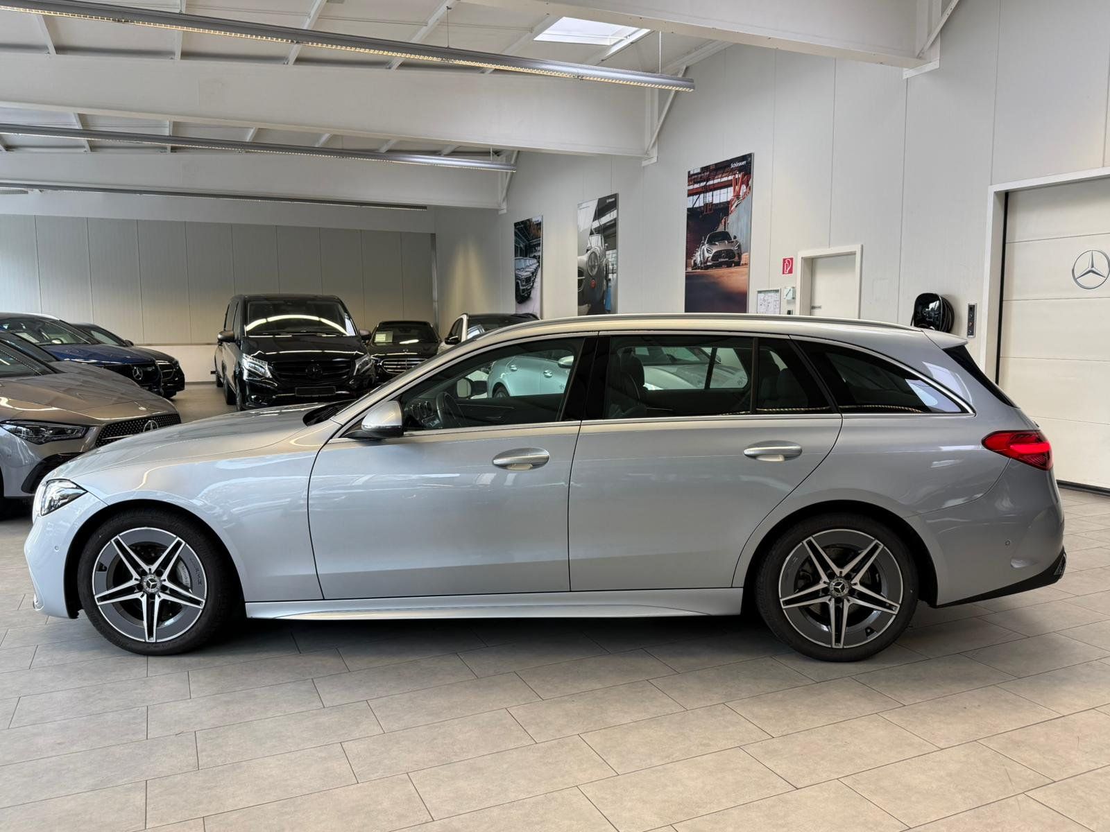 Fahrzeugabbildung Mercedes-Benz C 220d T AMG+PANO+KAMERA+TOTW+LED+CARPLAY+EASYPK