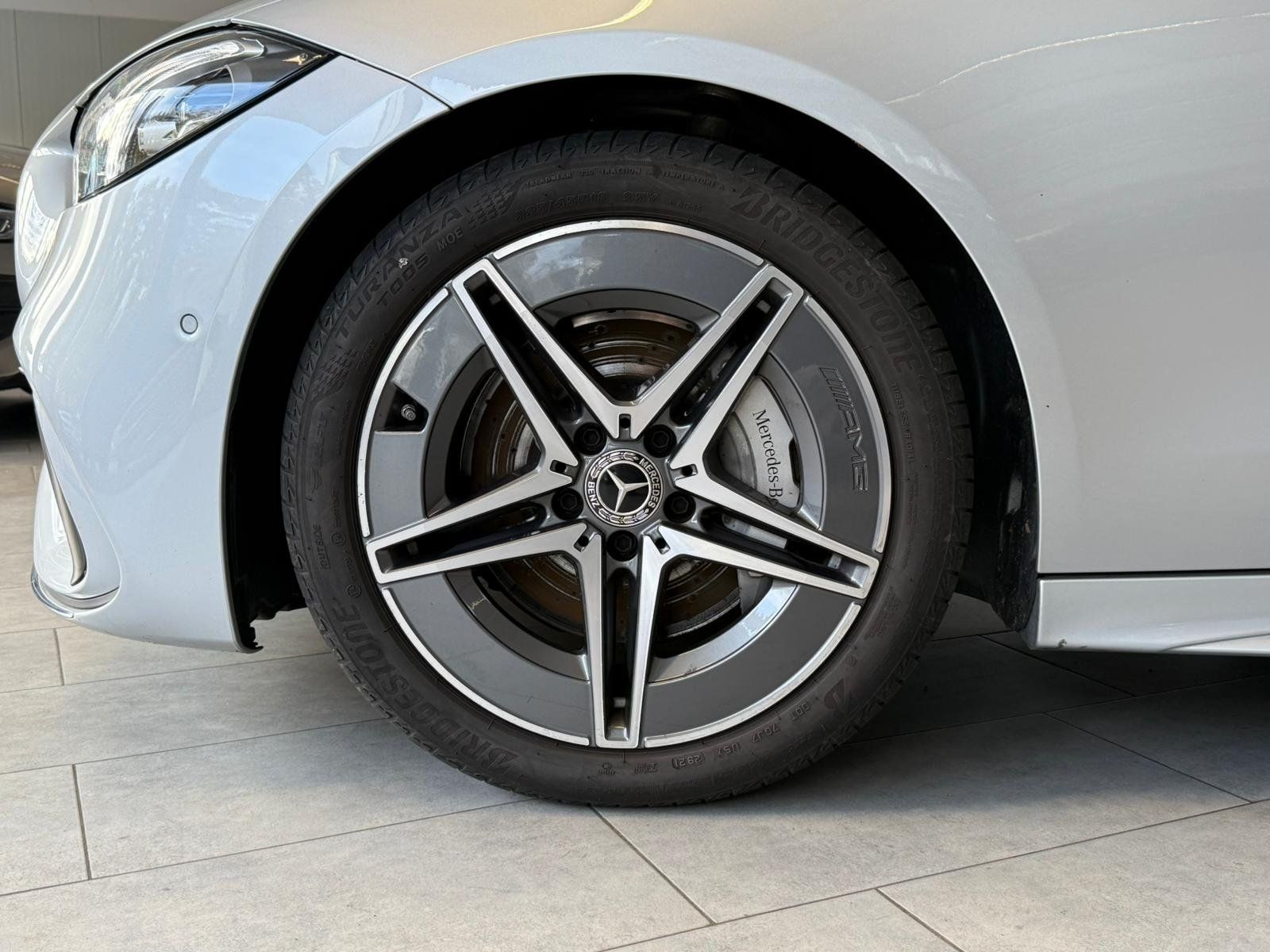 Fahrzeugabbildung Mercedes-Benz C 220d T AMG+PANO+KAMERA+TOTW+LED+CARPLAY+EASYPK