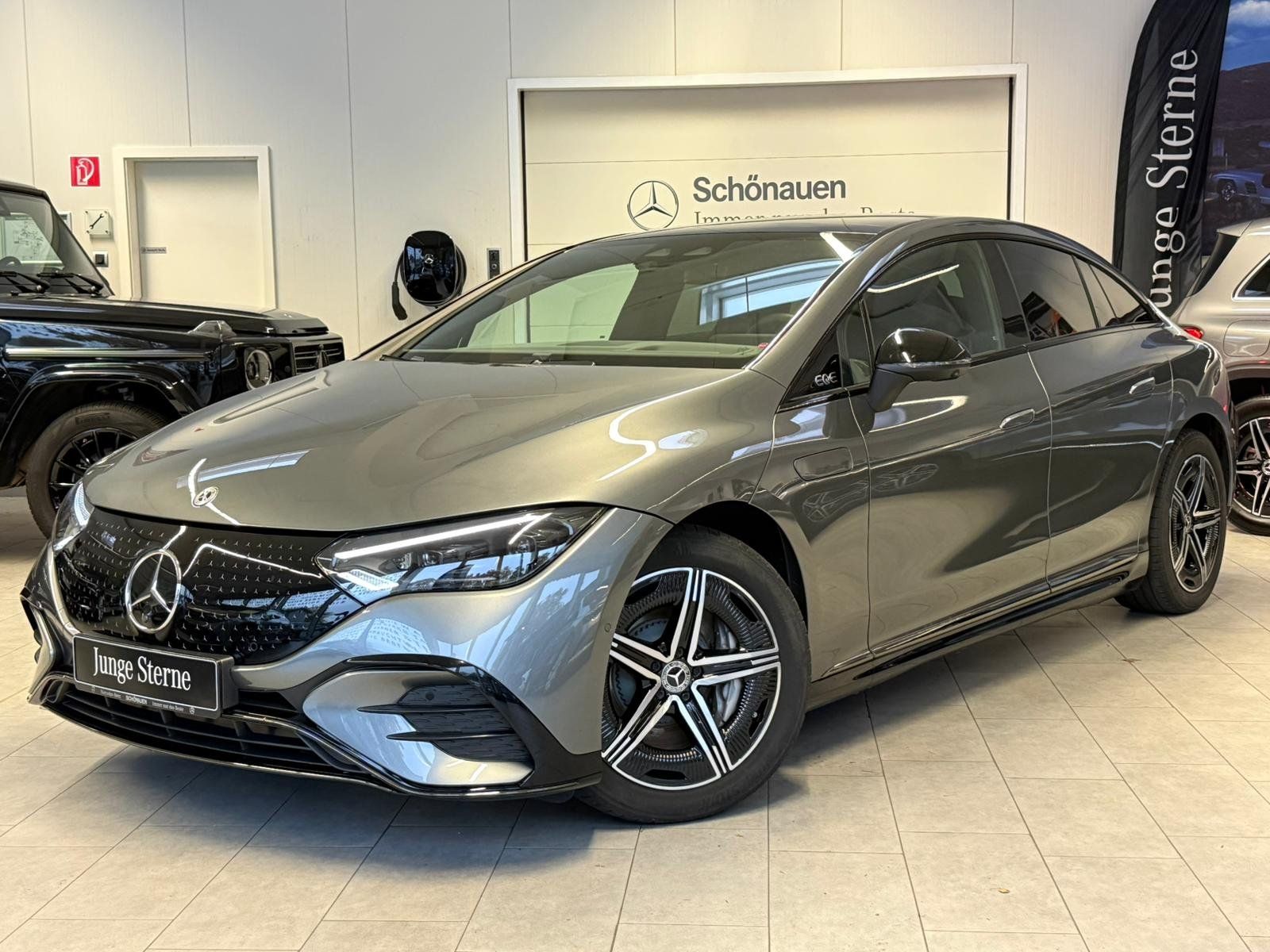 Mercedes-Benz EQE 300 AMG PANORAMA+BURMESTER+HUD+MULTIKONTUR