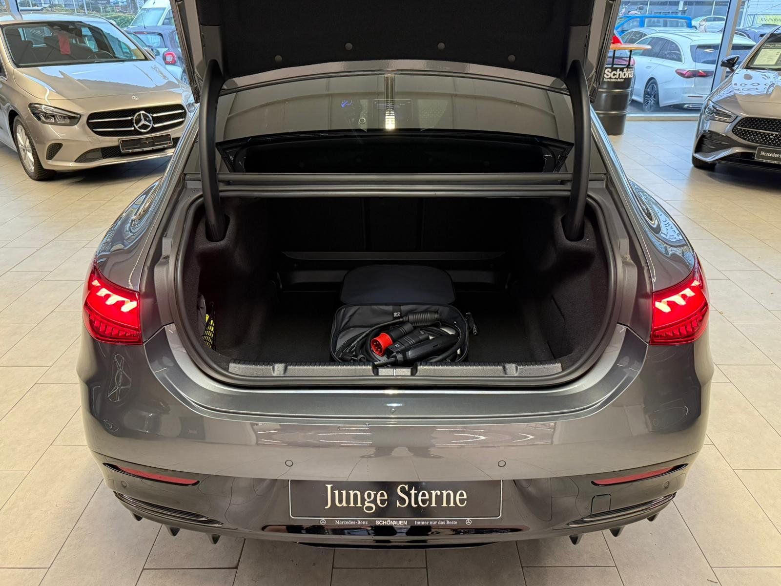 Fahrzeugabbildung Mercedes-Benz EQE 300 AMG PANORAMA+BURMESTER+HUD+MULTIKONTUR