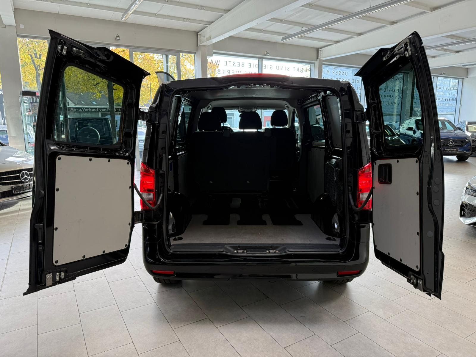 Fahrzeugabbildung Mercedes-Benz Vito 124 CDI 4x4 Mixto Kompakt STDHZ+AHK+LED+DAB