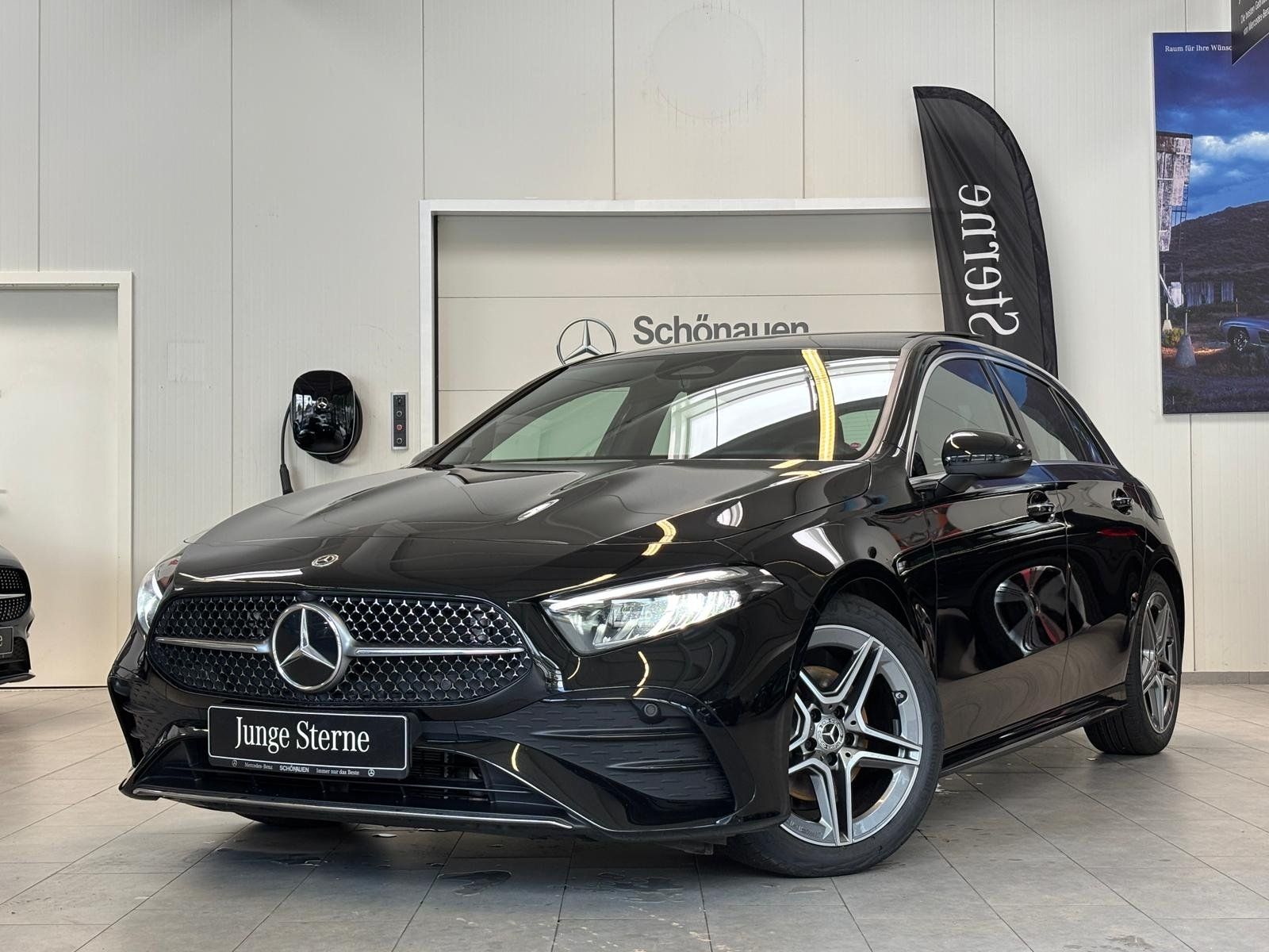 Mercedes-Benz A 200 AMG+PANO+KAMERA+LED+CARPLAY+KEYLESS+DAB