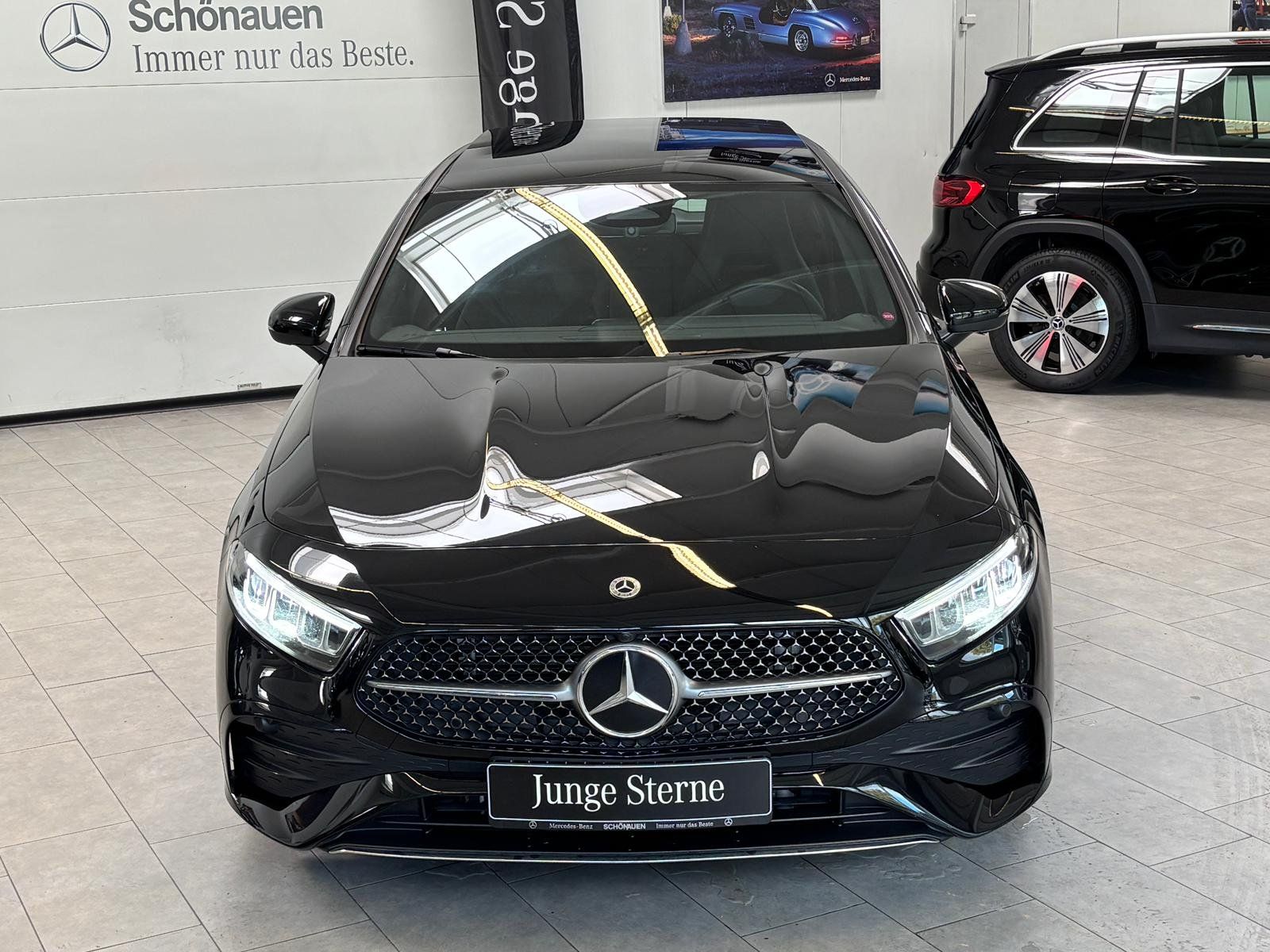 Fahrzeugabbildung Mercedes-Benz A 200 AMG+PANO+KAMERA+LED+CARPLAY+KEYLESS+DAB