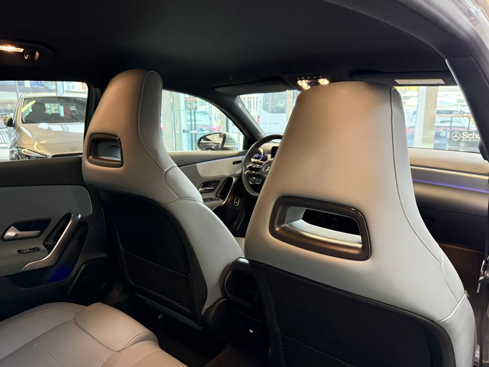 Fahrzeugabbildung Mercedes-Benz A 250e AMG+KAMERA+KEYLESS+TOTW+LED+AMBIENTE+DAB