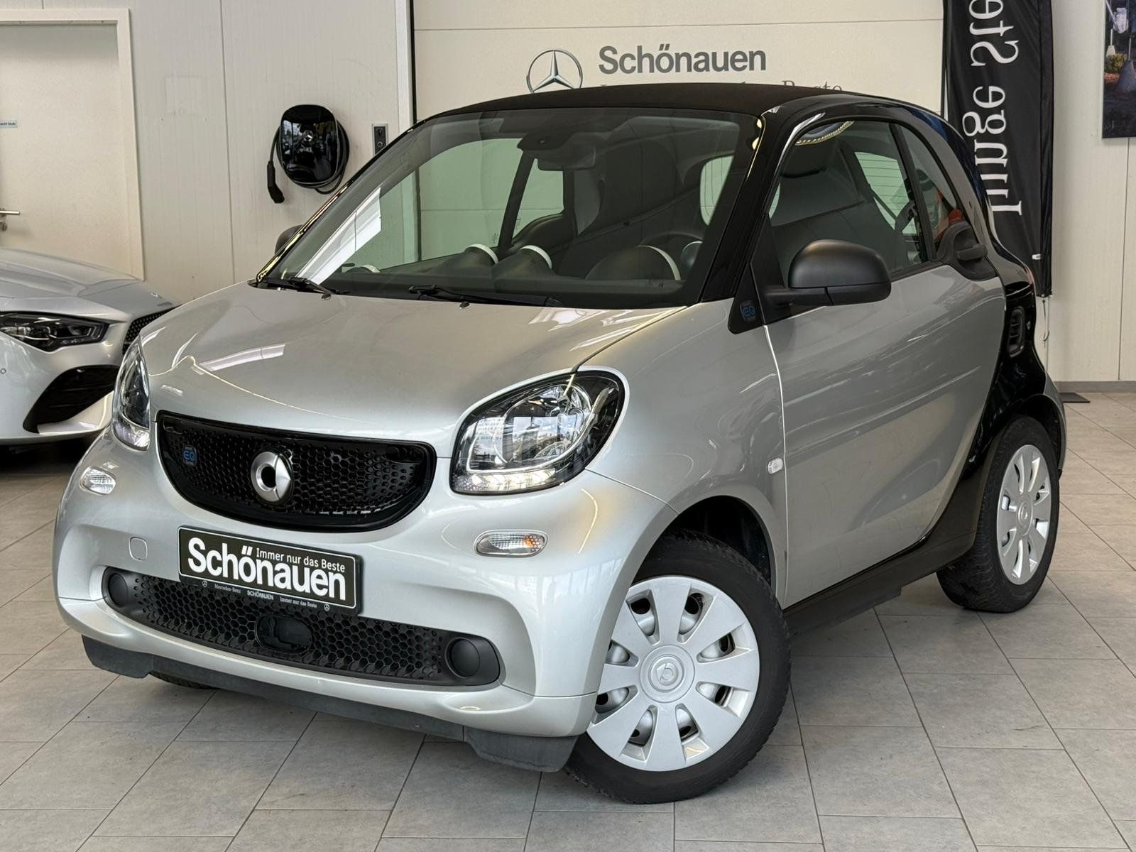 Smart EQ fortwo Klimaautomatik+Allwetter+Einparkhilfe