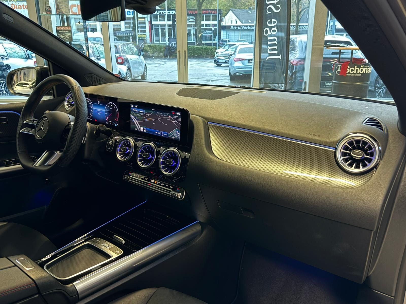 Fahrzeugabbildung Mercedes-Benz B 250 4M AMG+DISTR+MBEAM+NIGHT+MEMORY+KAMERA+DAB