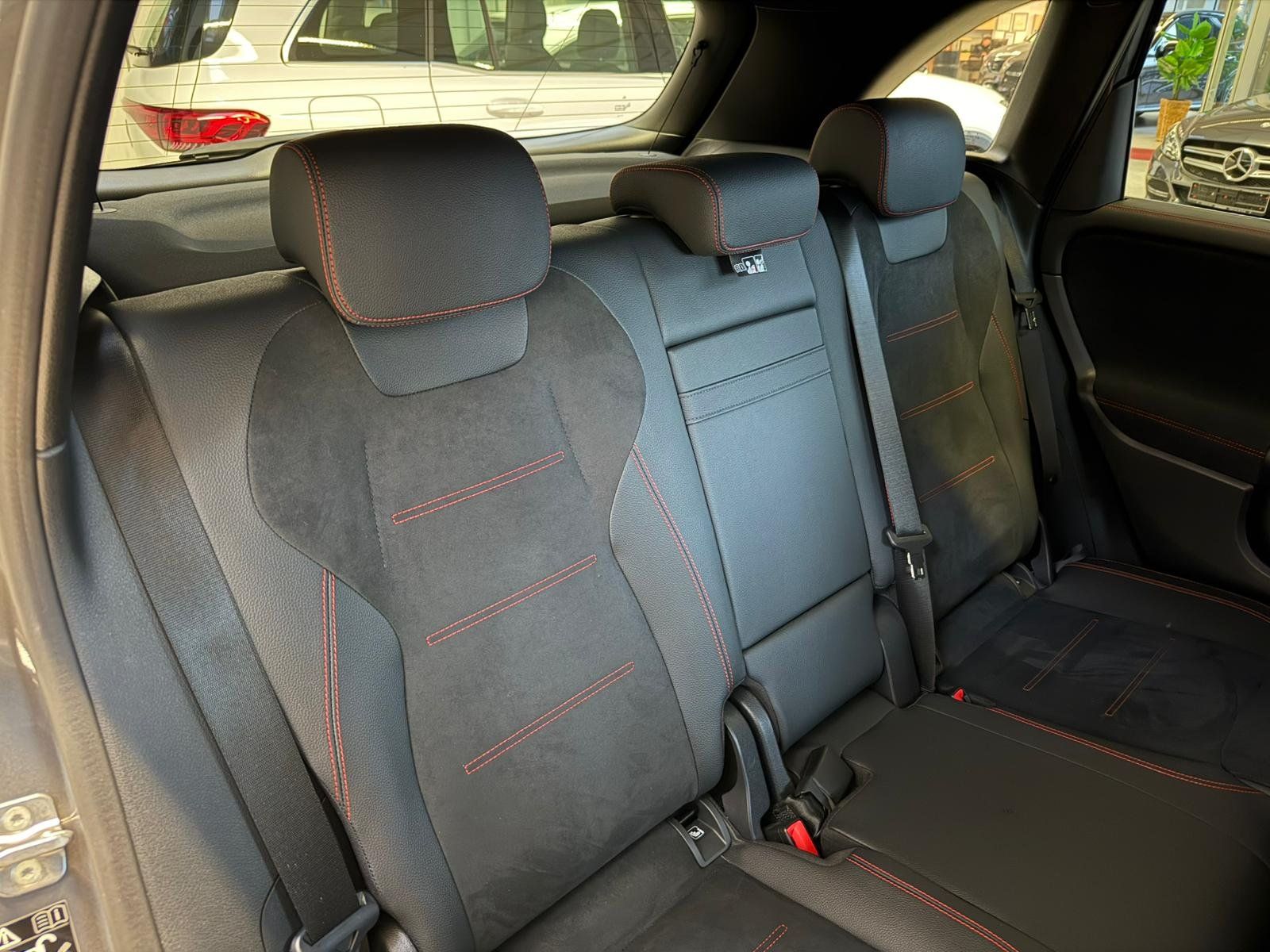 Fahrzeugabbildung Mercedes-Benz B 250 4M AMG+DISTR+MBEAM+NIGHT+MEMORY+KAMERA+DAB