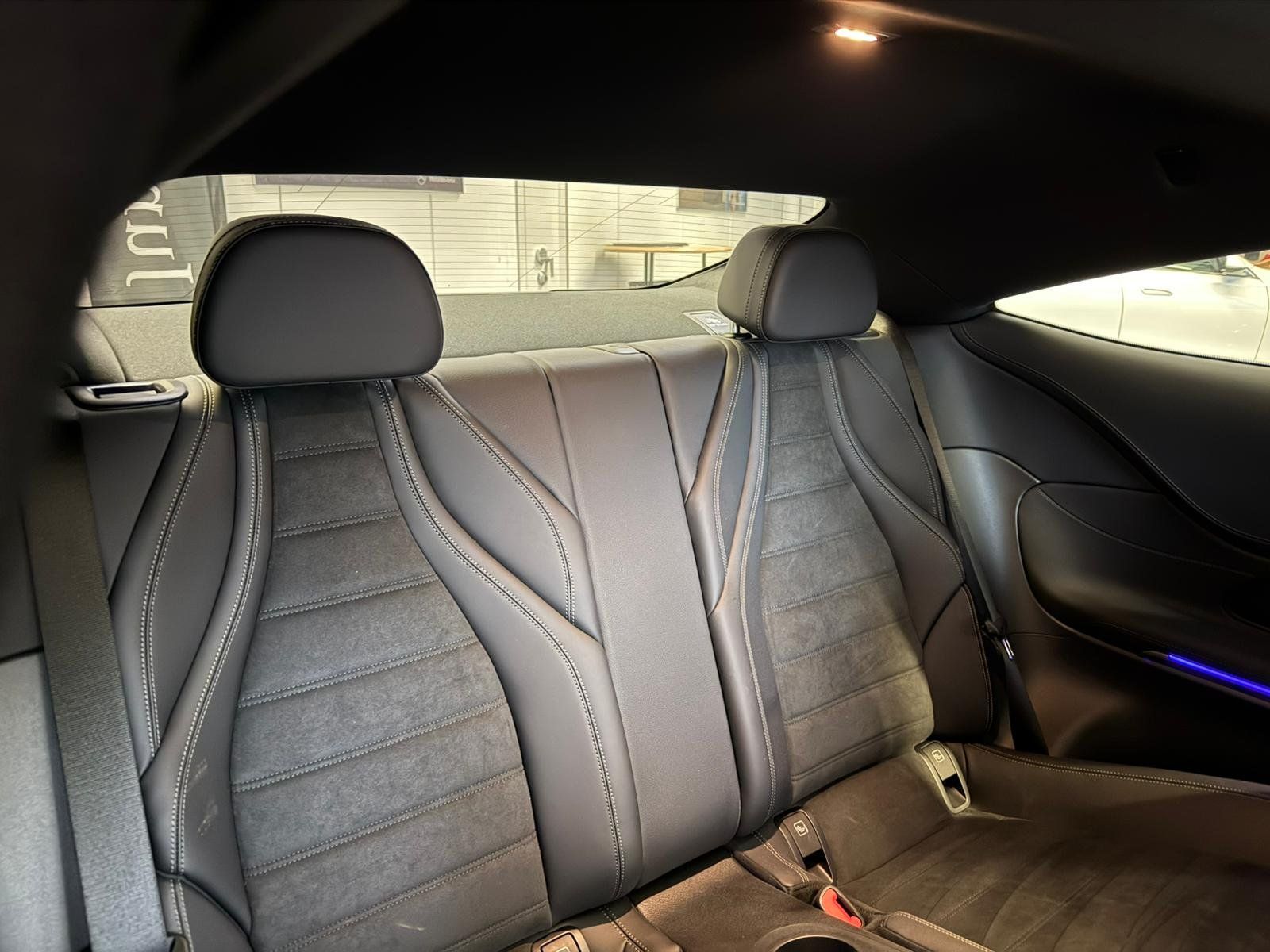 Fahrzeugabbildung Mercedes-Benz CLE 300 e AMG+DISTR+PANO+MEMORY+DIGITAL+360+KEYL