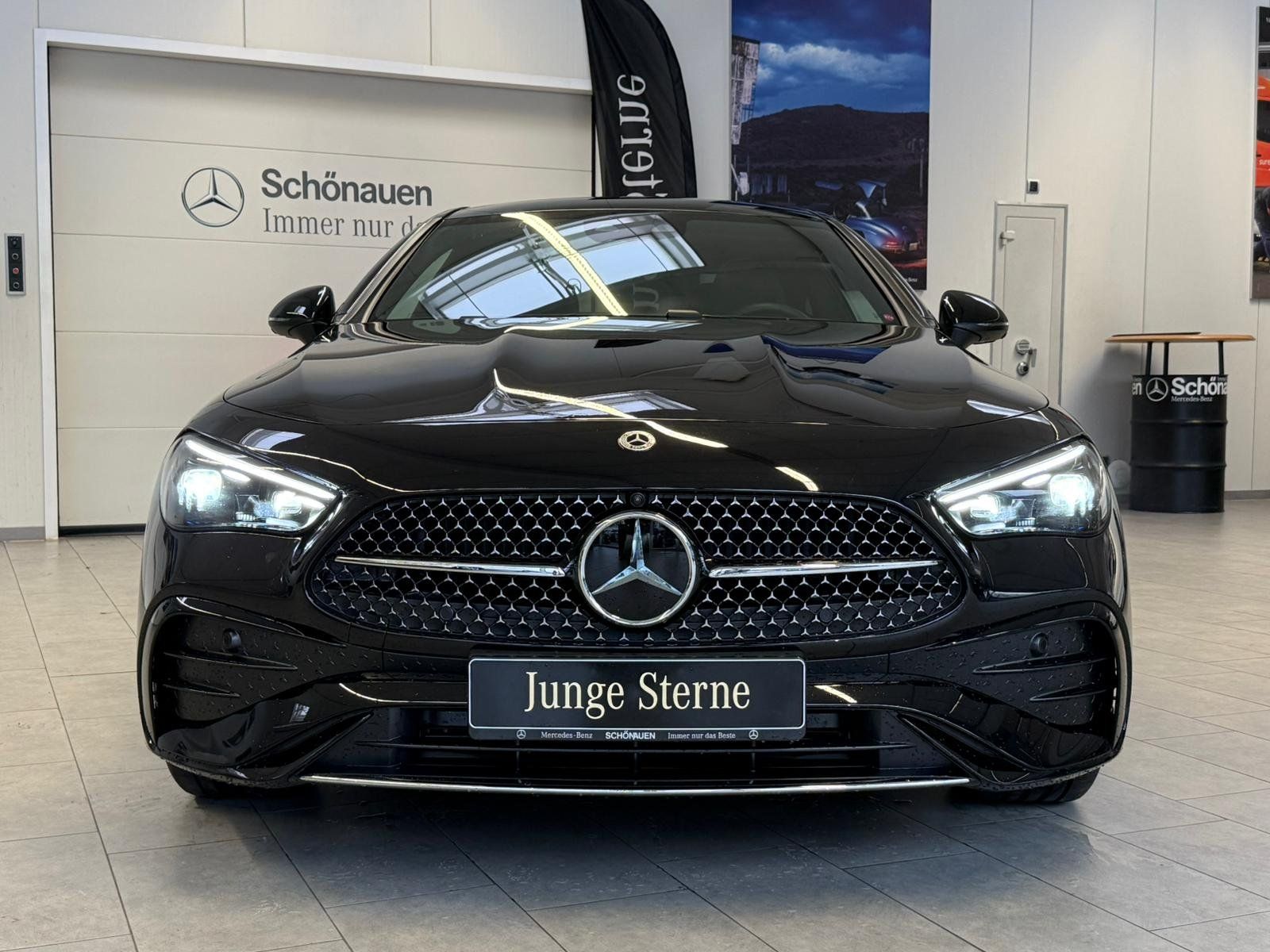 Fahrzeugabbildung Mercedes-Benz CLE 300 e AMG+DISTR+PANO+MEMORY+DIGITAL+360+KEYL
