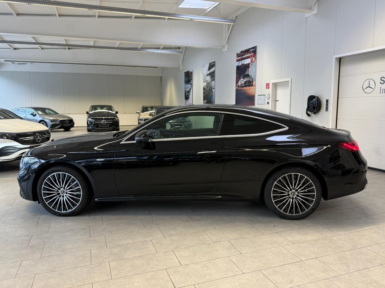 Fahrzeugabbildung Mercedes-Benz CLE 300 e AMG+DISTR+PANO+MEMORY+DIGITAL+360+KEYL