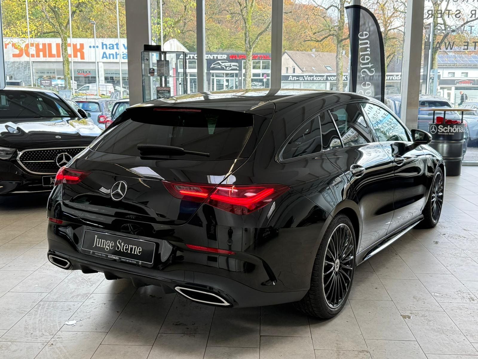 Fahrzeugabbildung Mercedes-Benz CLA 250 4M SB AMG+PANO+MBEAM+MEMORY+NIGHT+KAMERA