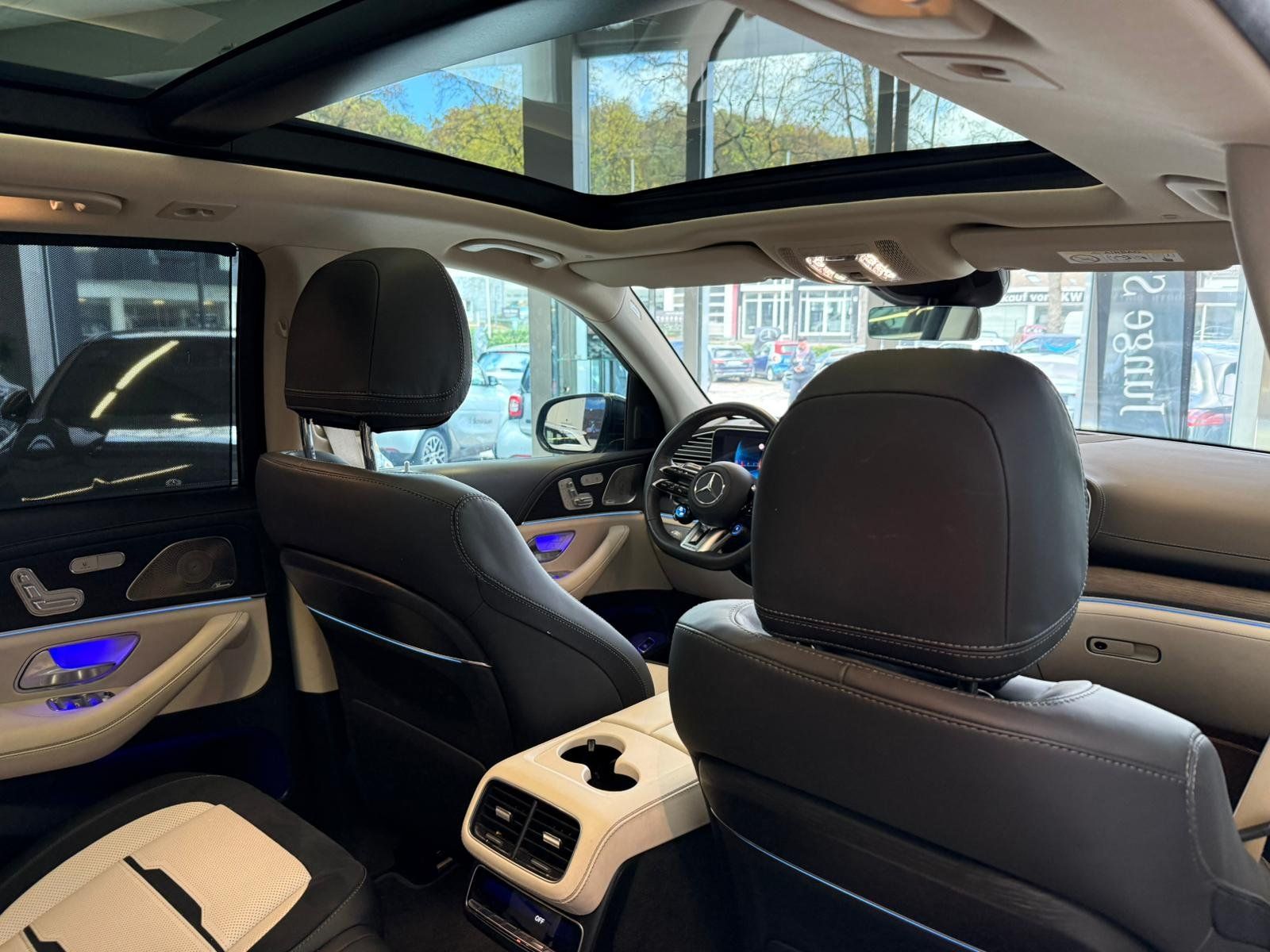 Fahrzeugabbildung Mercedes-Benz GLE 53 4M+ 7-SEATS+DISTR+STDHZ+PANO+AHK+MBEAM