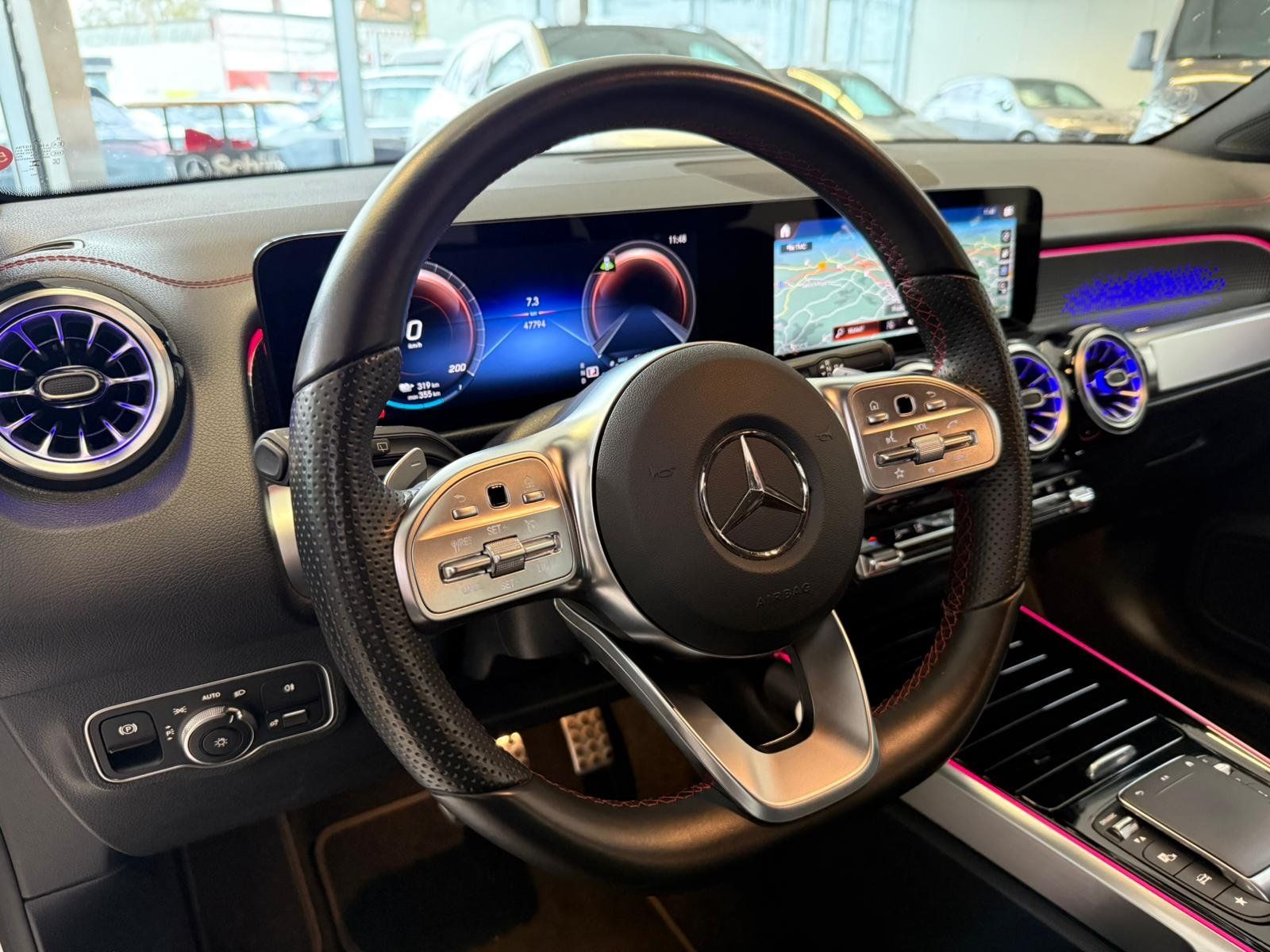 Fahrzeugabbildung Mercedes-Benz EQB 250 AMG+KAMERA+LED+TOTW+CARPLAY+DAB+NAVI