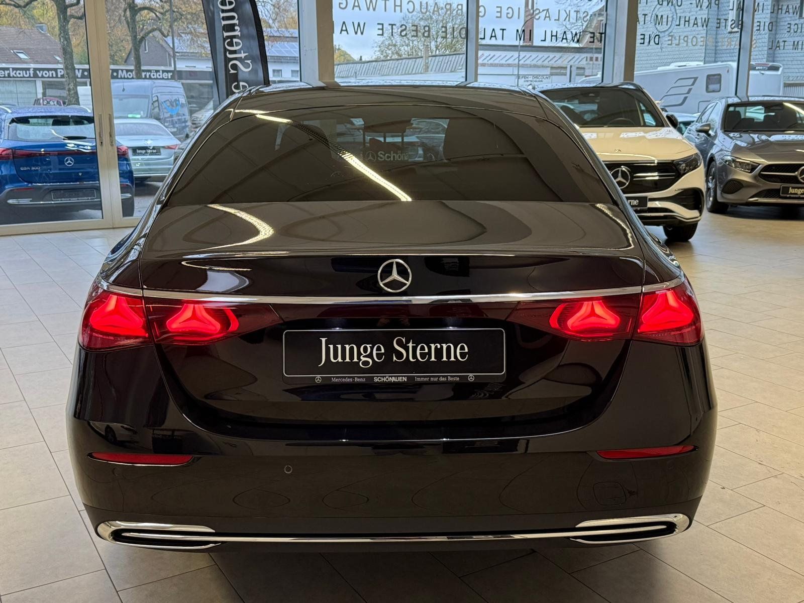 Fahrzeugabbildung Mercedes-Benz E 220d 4M AIRMATIC+DISTR+BURM4D+STDHZ+AHK+MEMORY